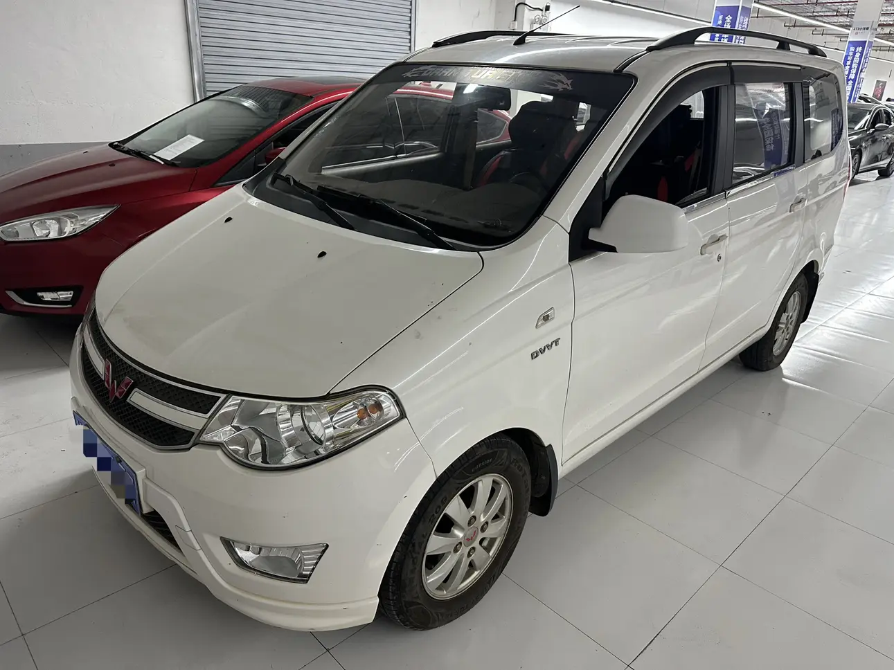 Wuling Hongguang  из Китая