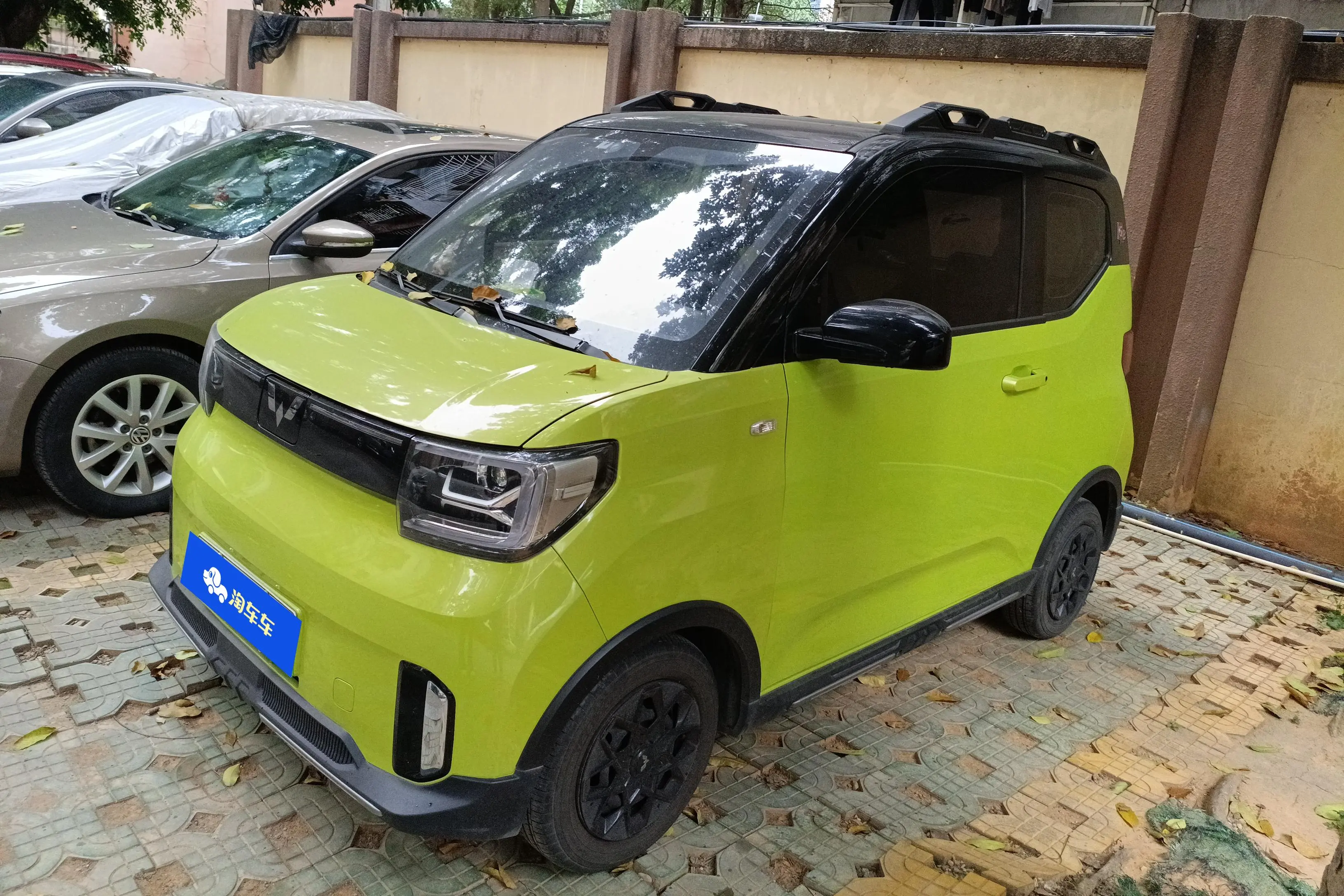 Wuling Hongguang MINIEV  из Китая