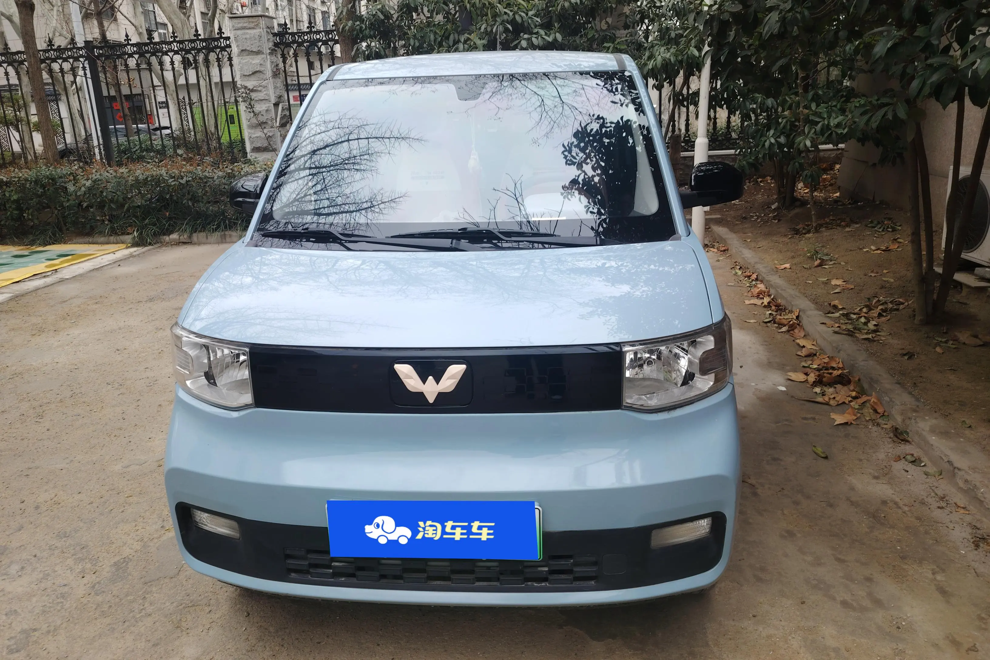 Wuling Hongguang MINIEV  из Китая