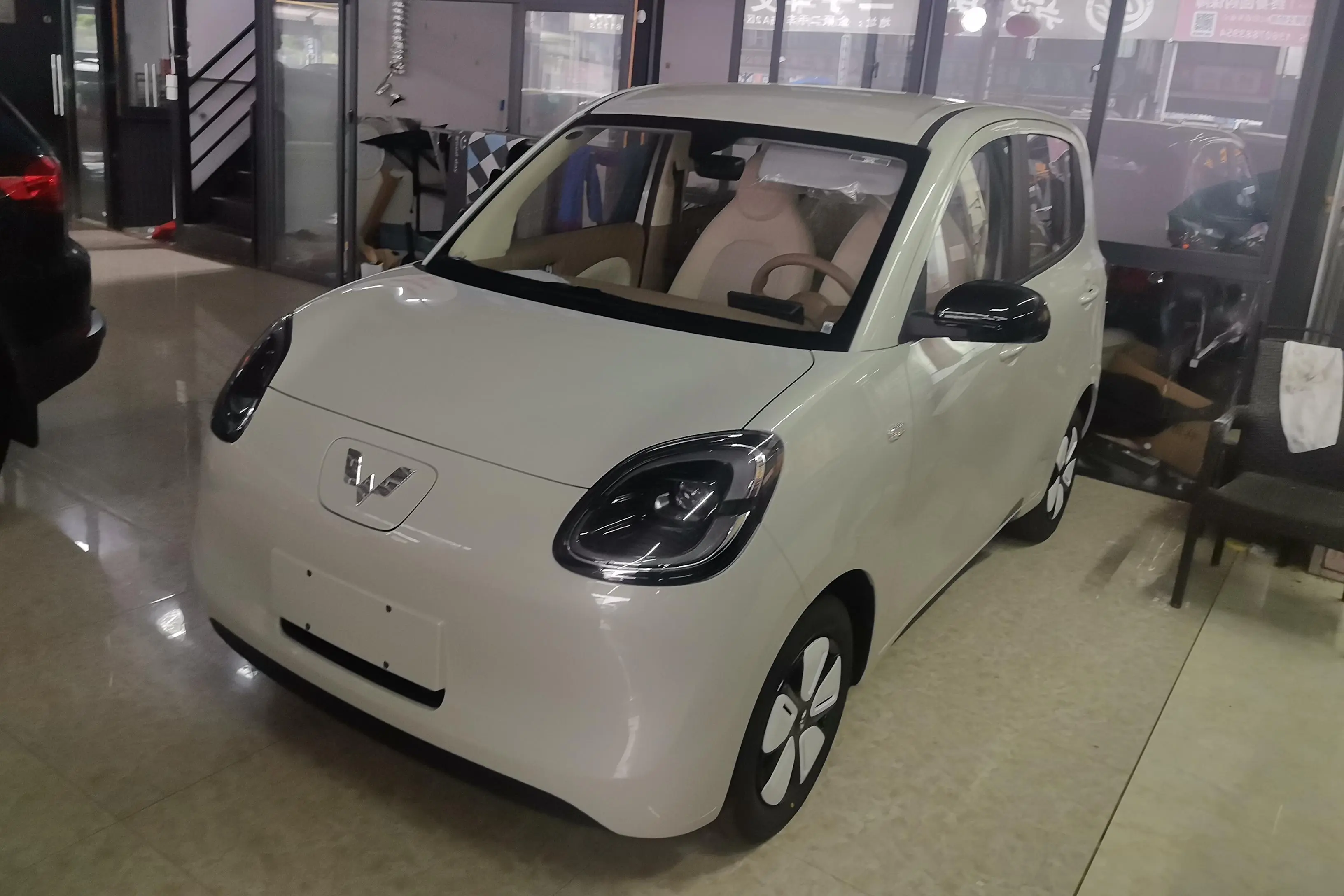 Wuling Hongguang MINIEV  из Китая