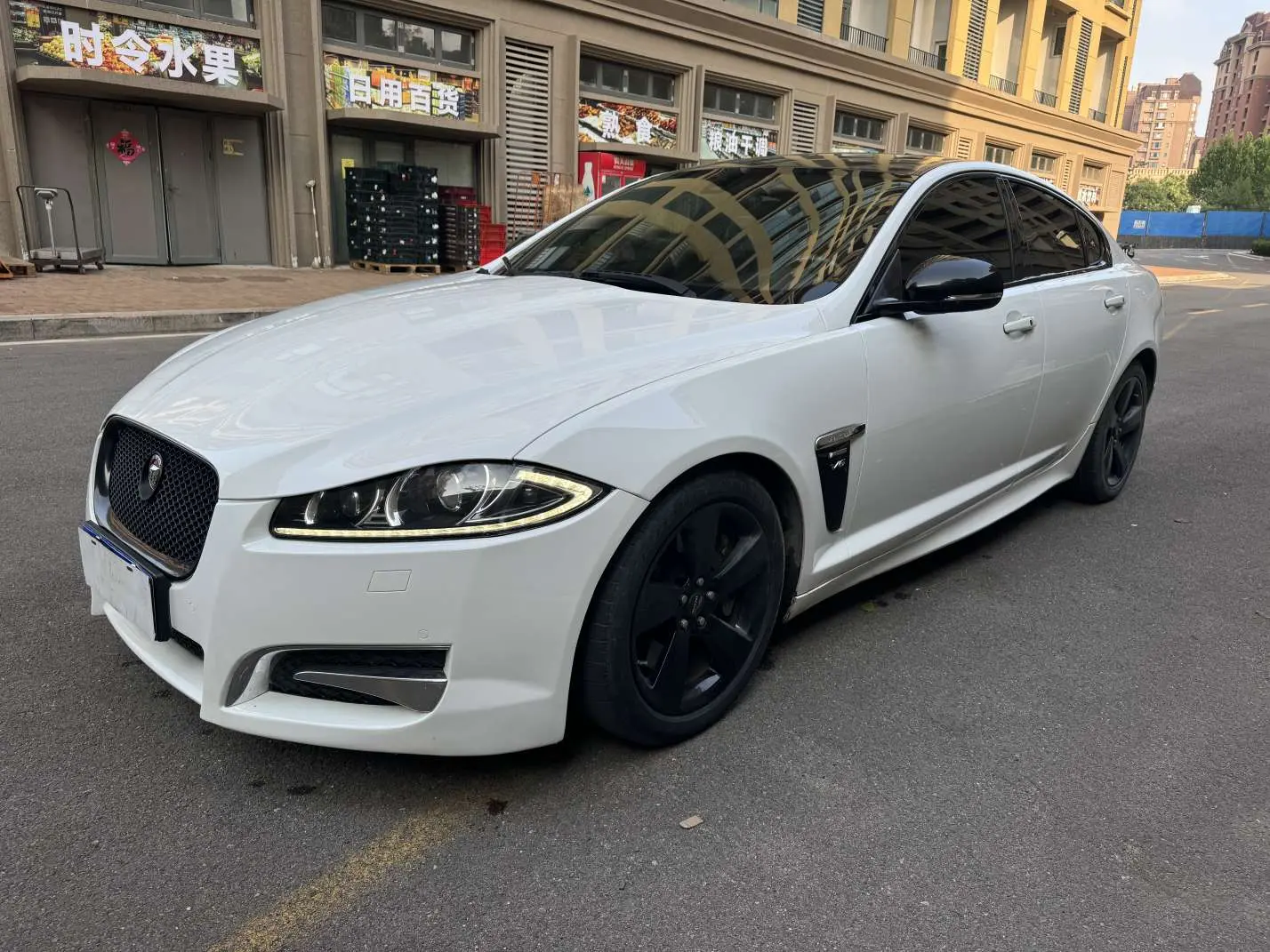 Jaguar XF