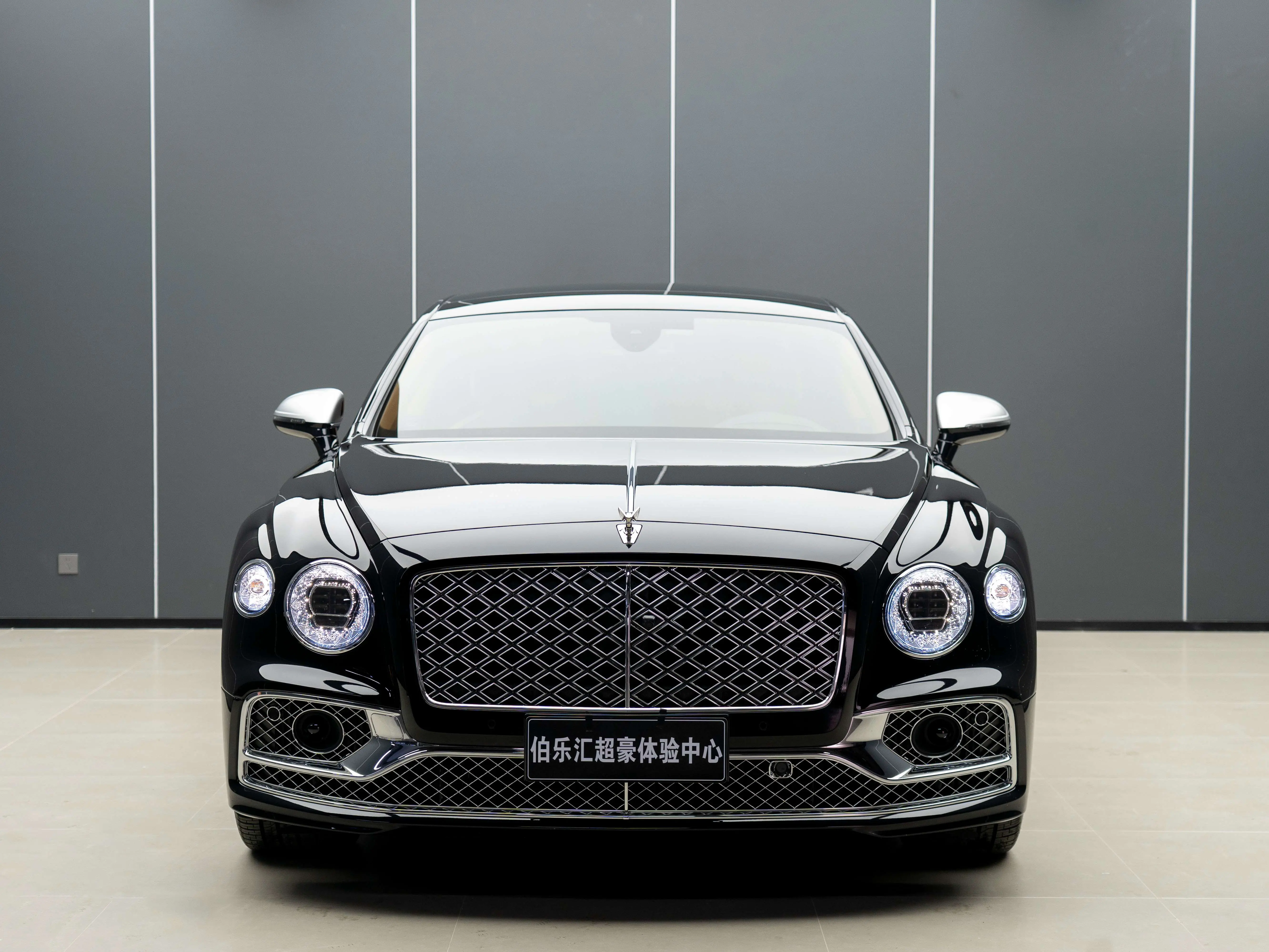 Bentley Galloping  из Китая