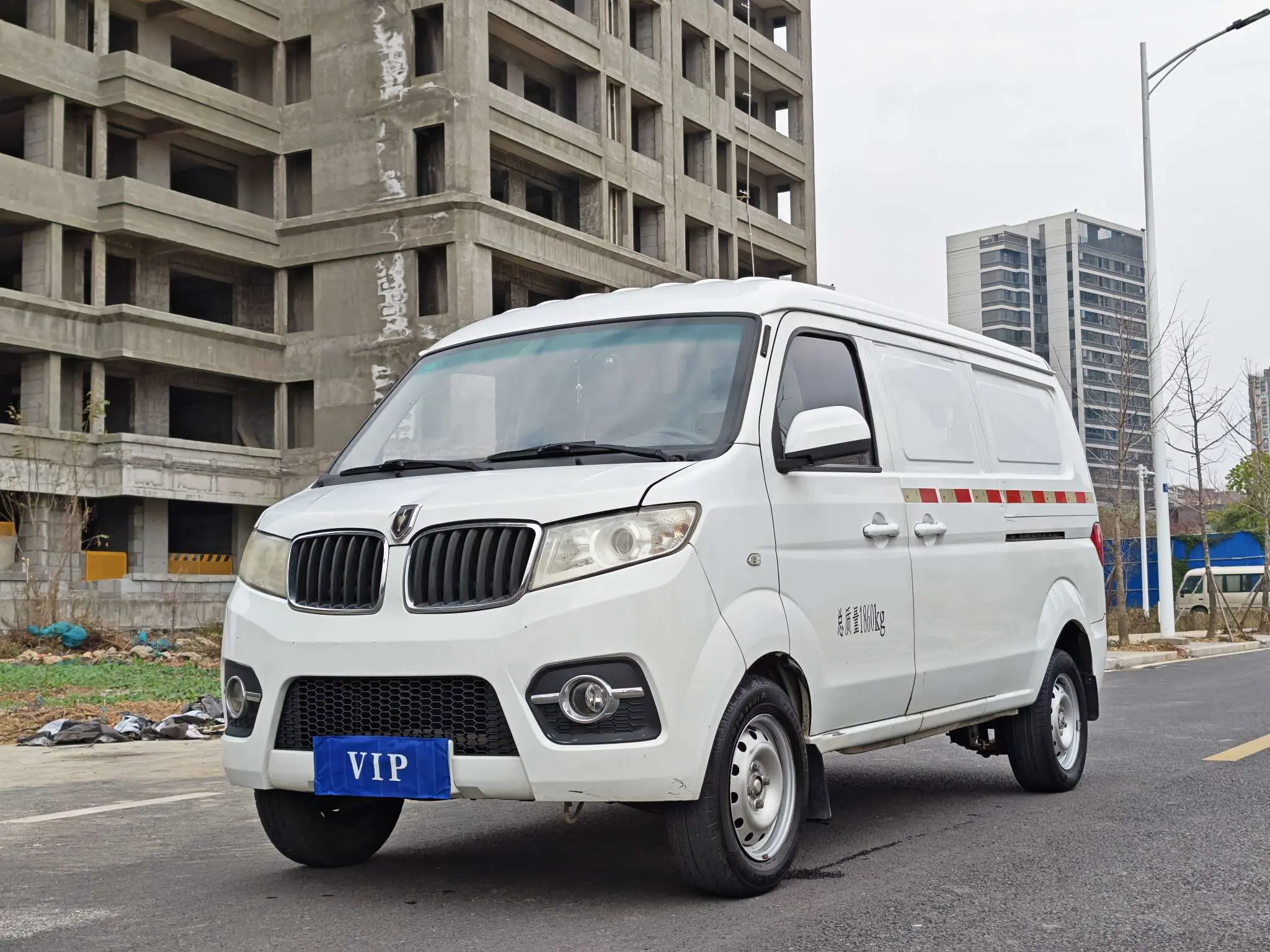 Golden cup New Hiace X30L  из Китая