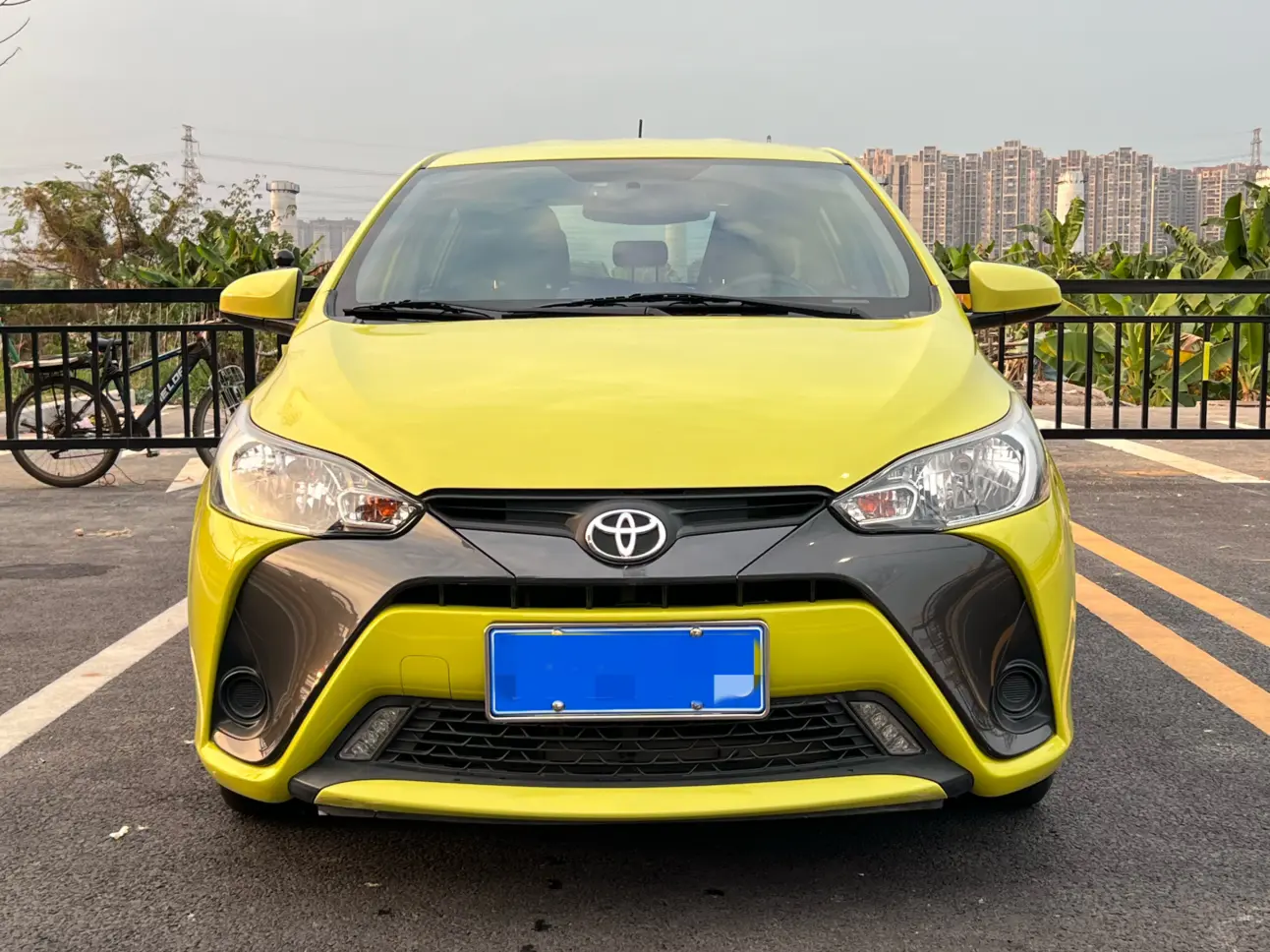 Toyota Yaris L  из Китая