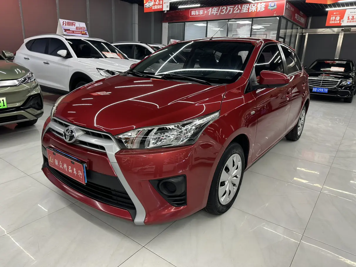Toyota Yaris L  из Китая