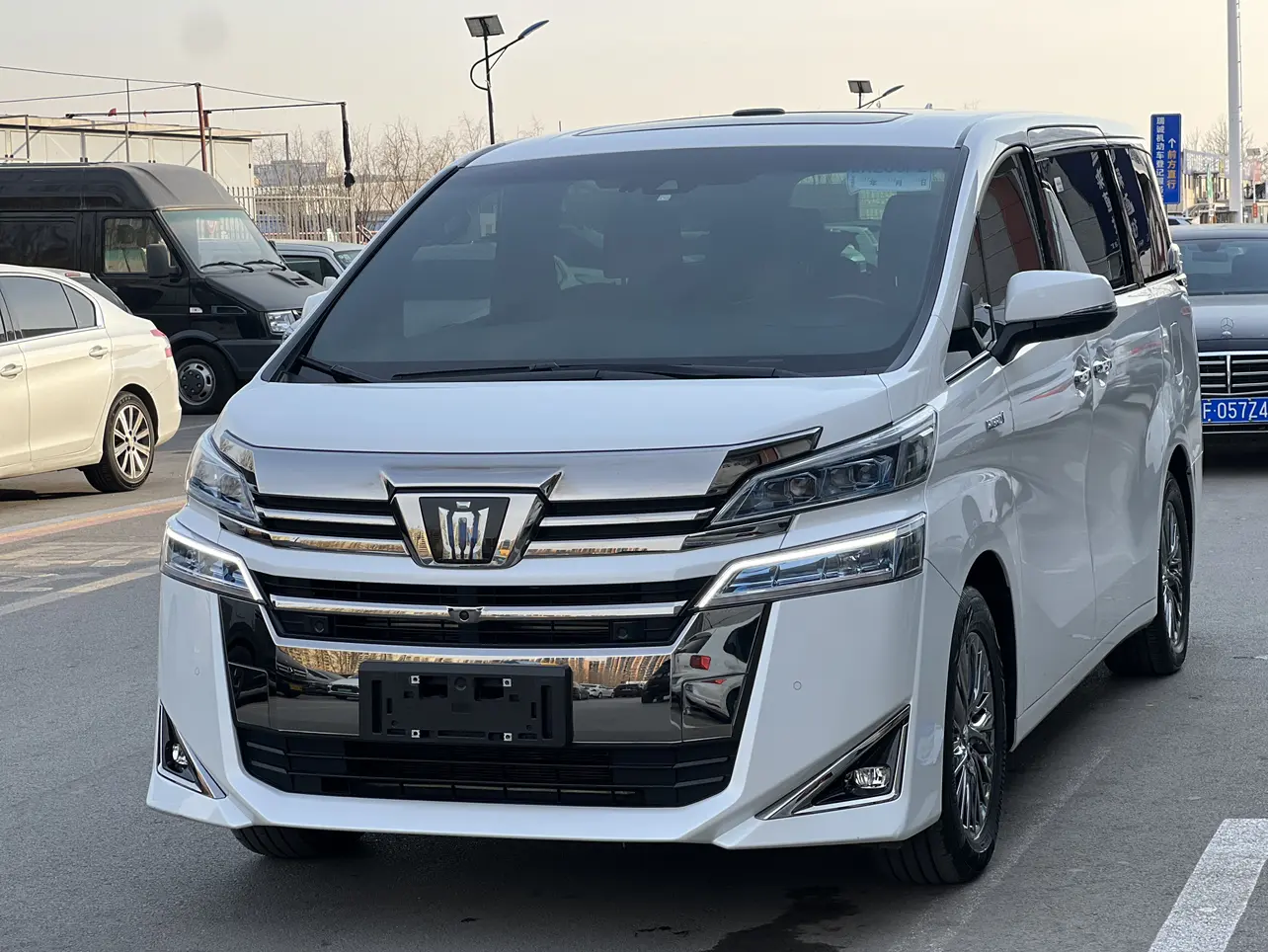 Toyota Crown Wellfire