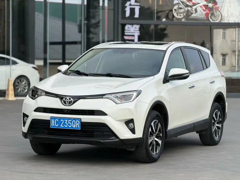 Toyota RAV4  из Китая