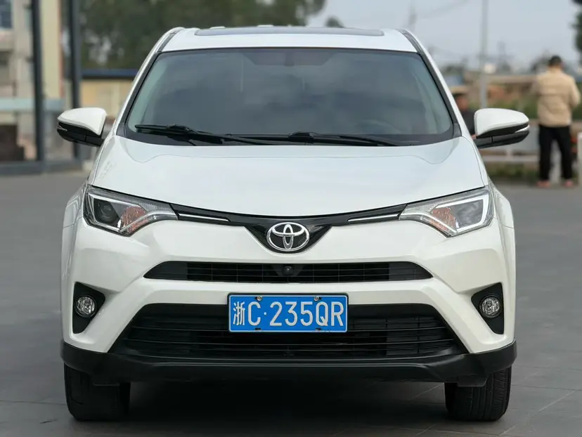 Toyota RAV4  из Китая