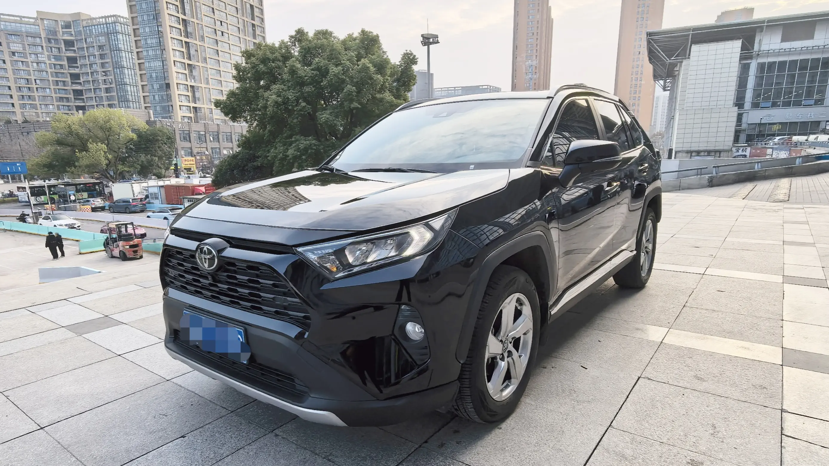 Toyota RAV4  из Китая