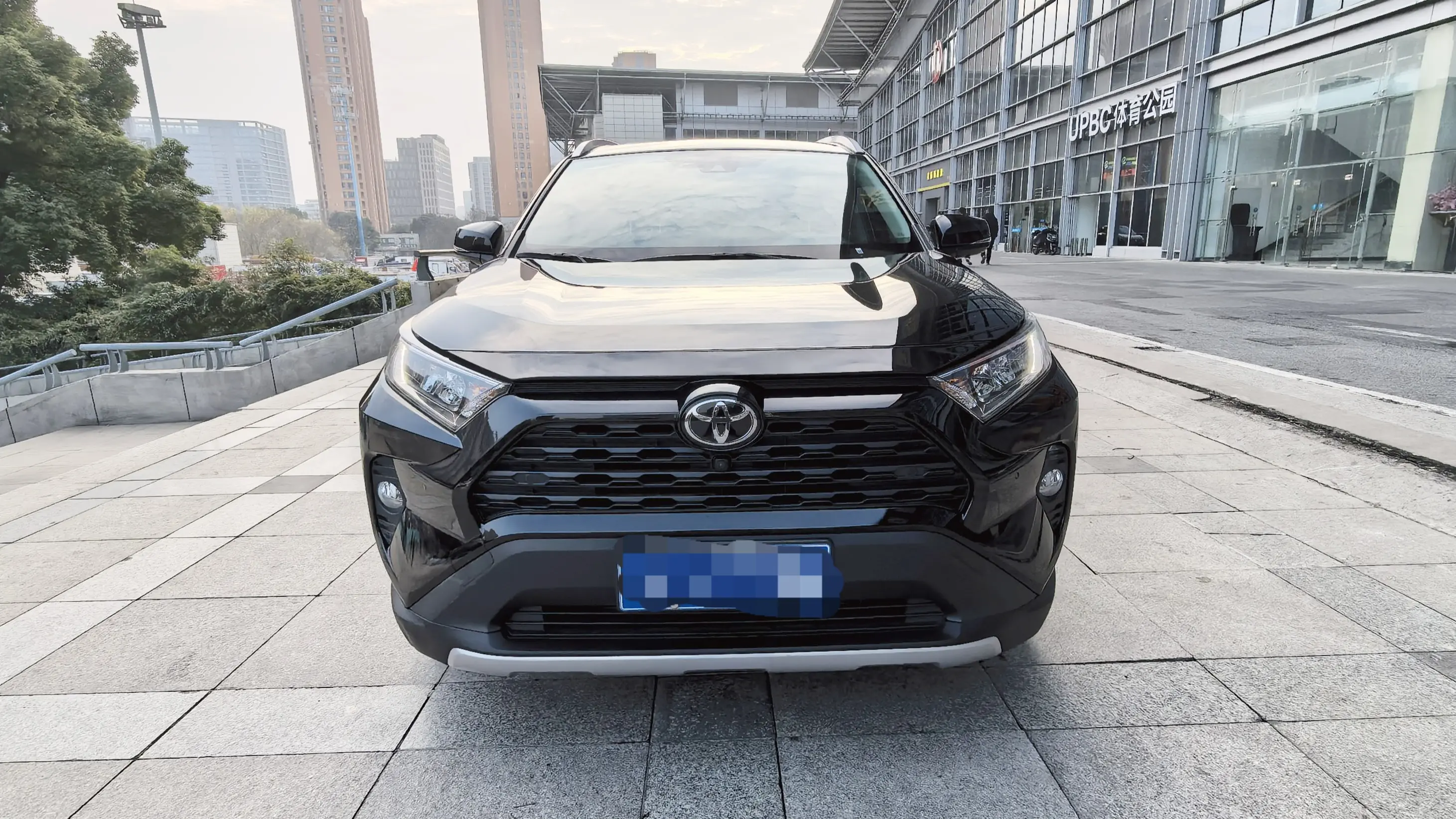 Toyota RAV4  из Китая