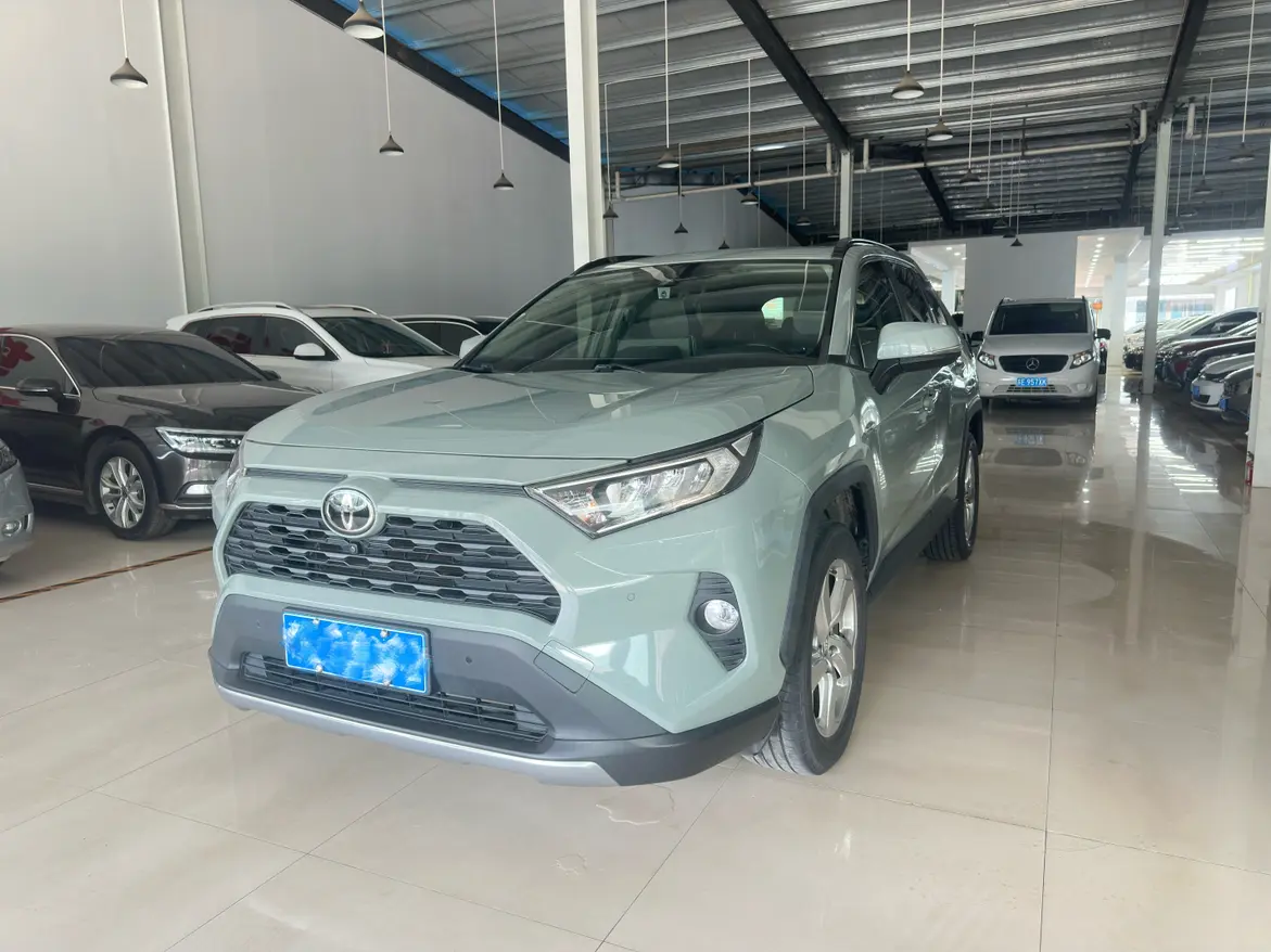 Toyota RAV4  из Китая