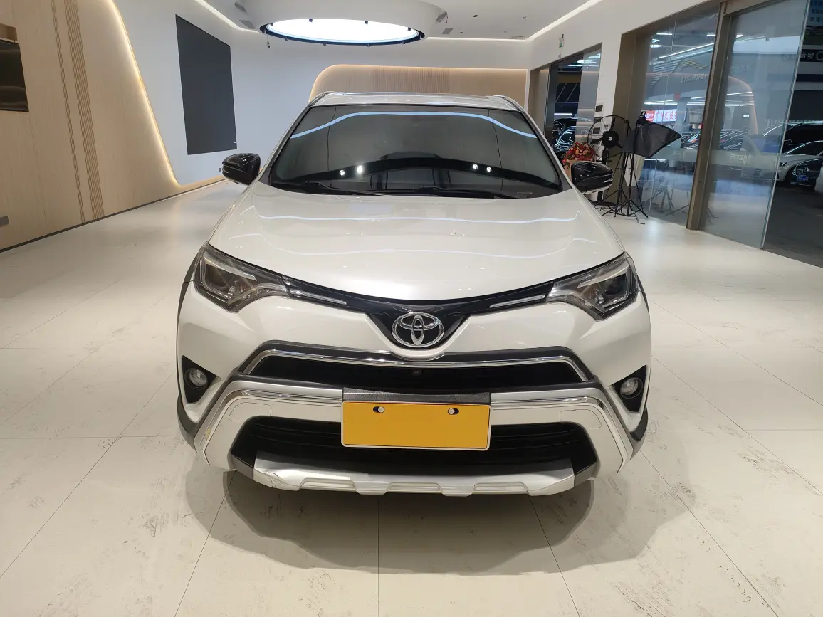 Toyota RAV4  из Китая