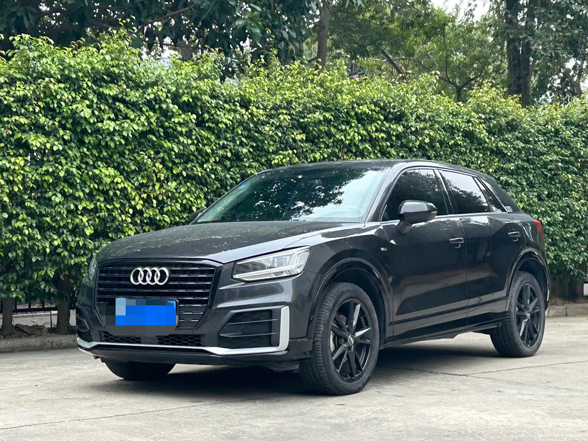 Audi Q2L  из Китая