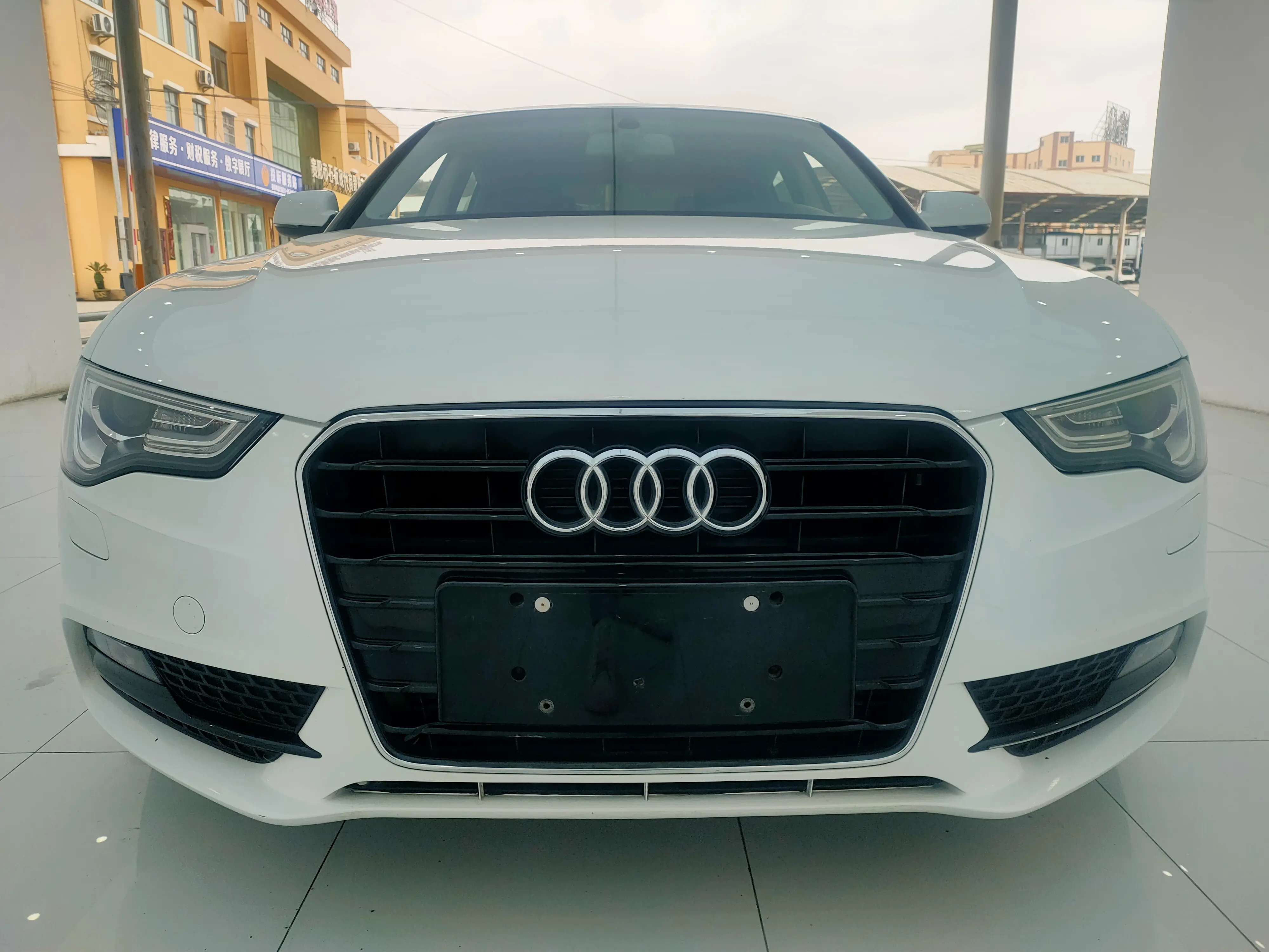 Audi A5  из Китая