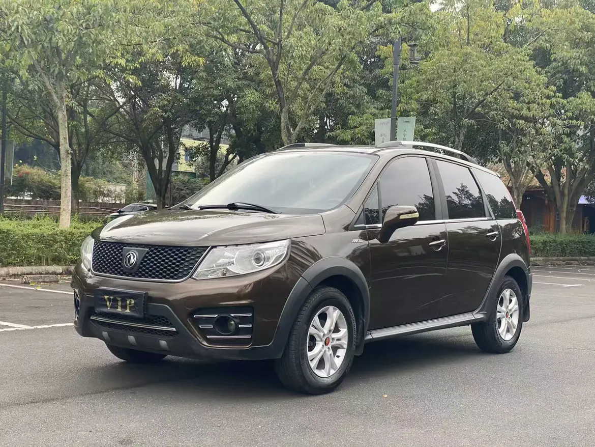 Forthing Jingyi X3  из Китая