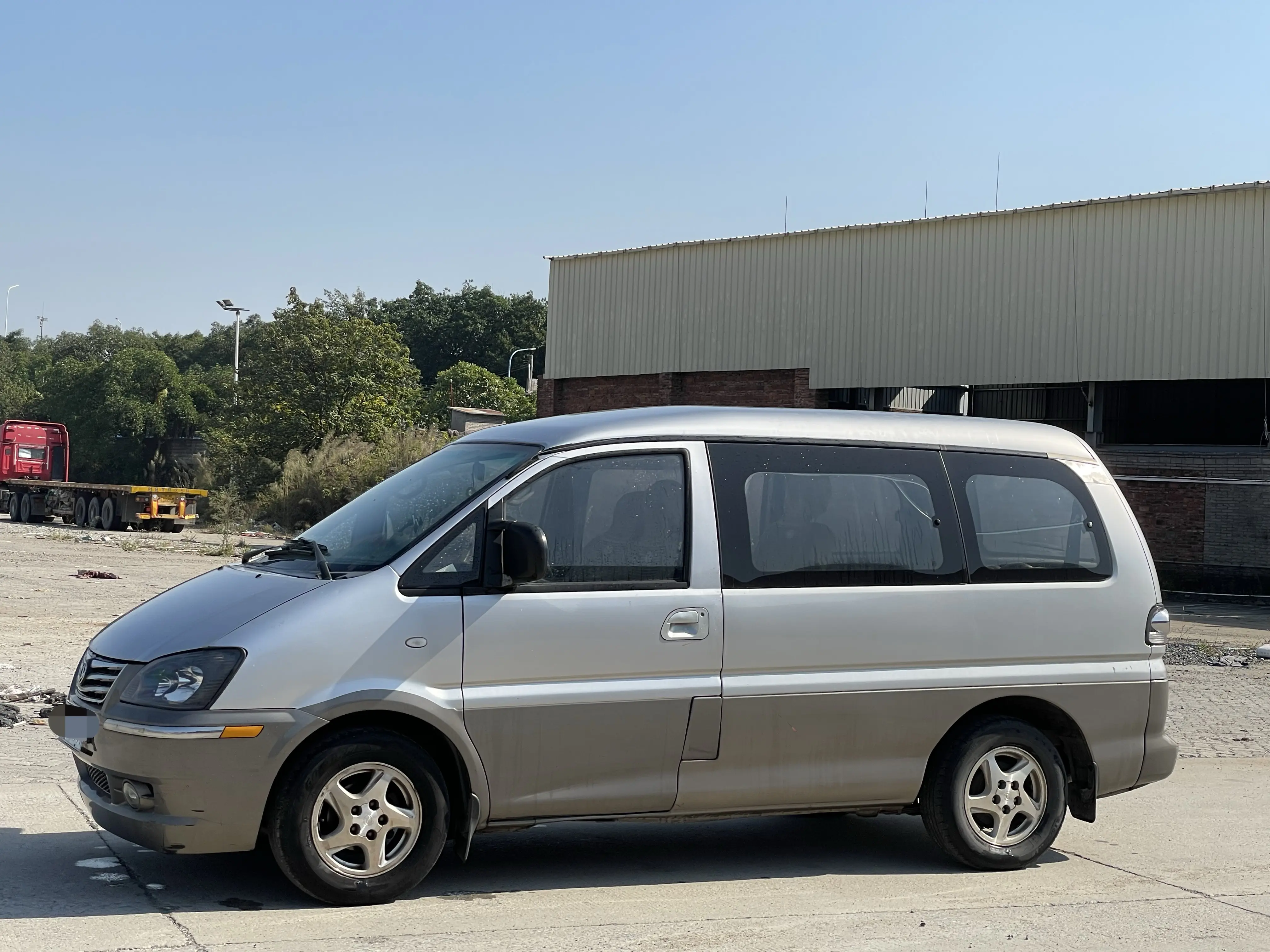 Forthing Lingzhi  из Китая