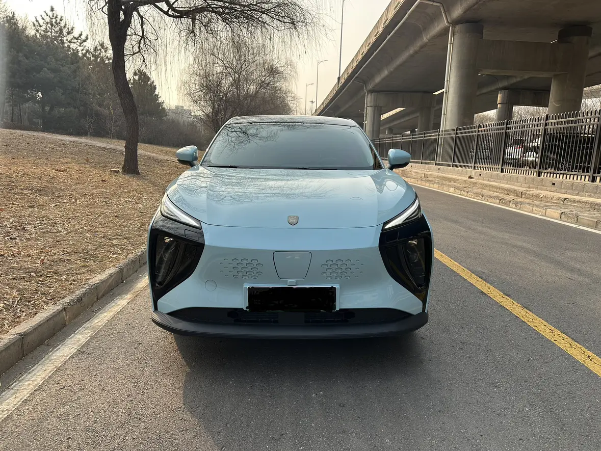 Forthing Wind and Thunder  из Китая