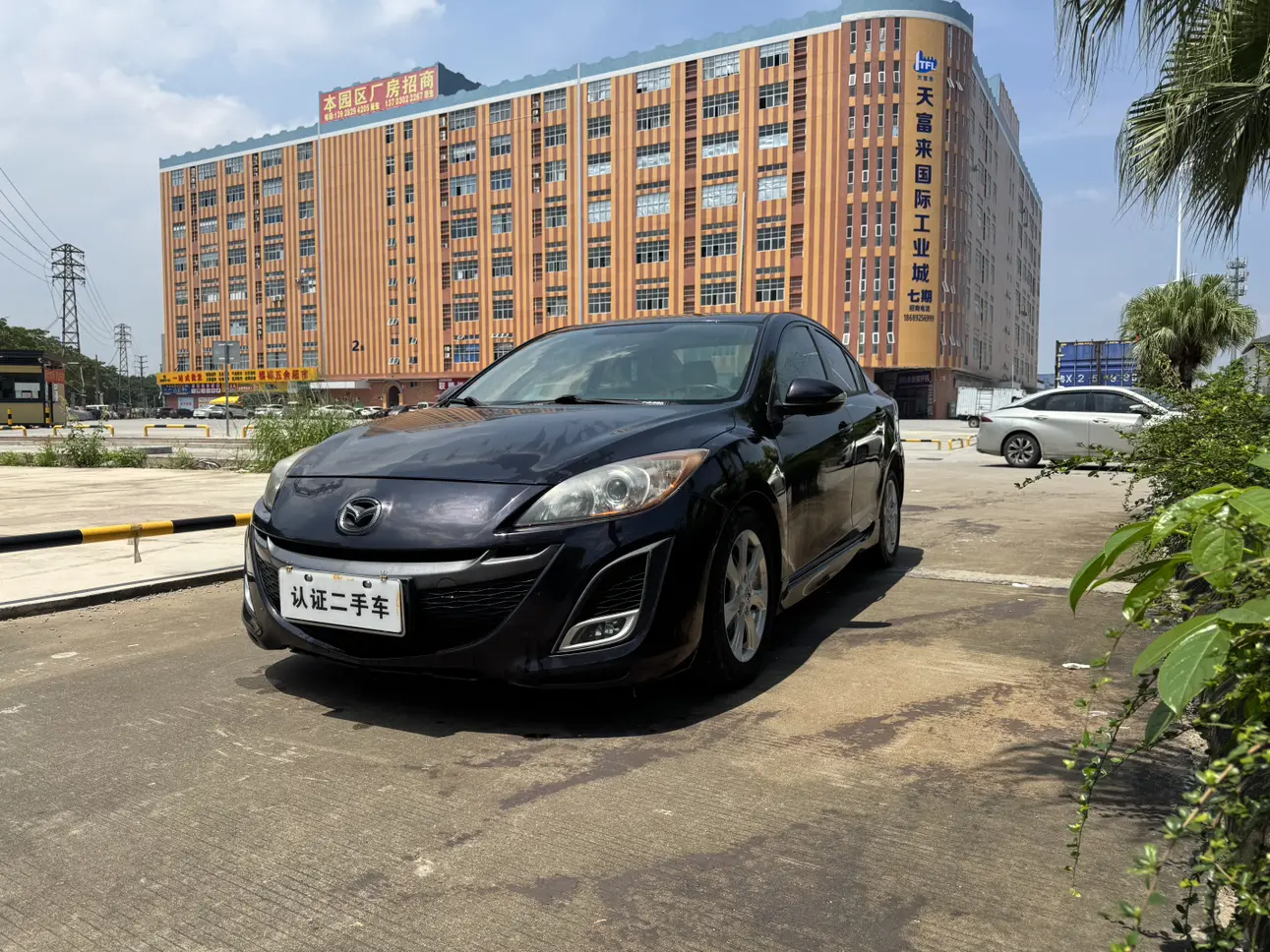 Mazda Axela (Mazda3)  из Китая