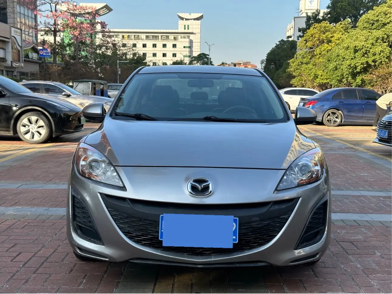 Mazda Axela (Mazda3)  из Китая
