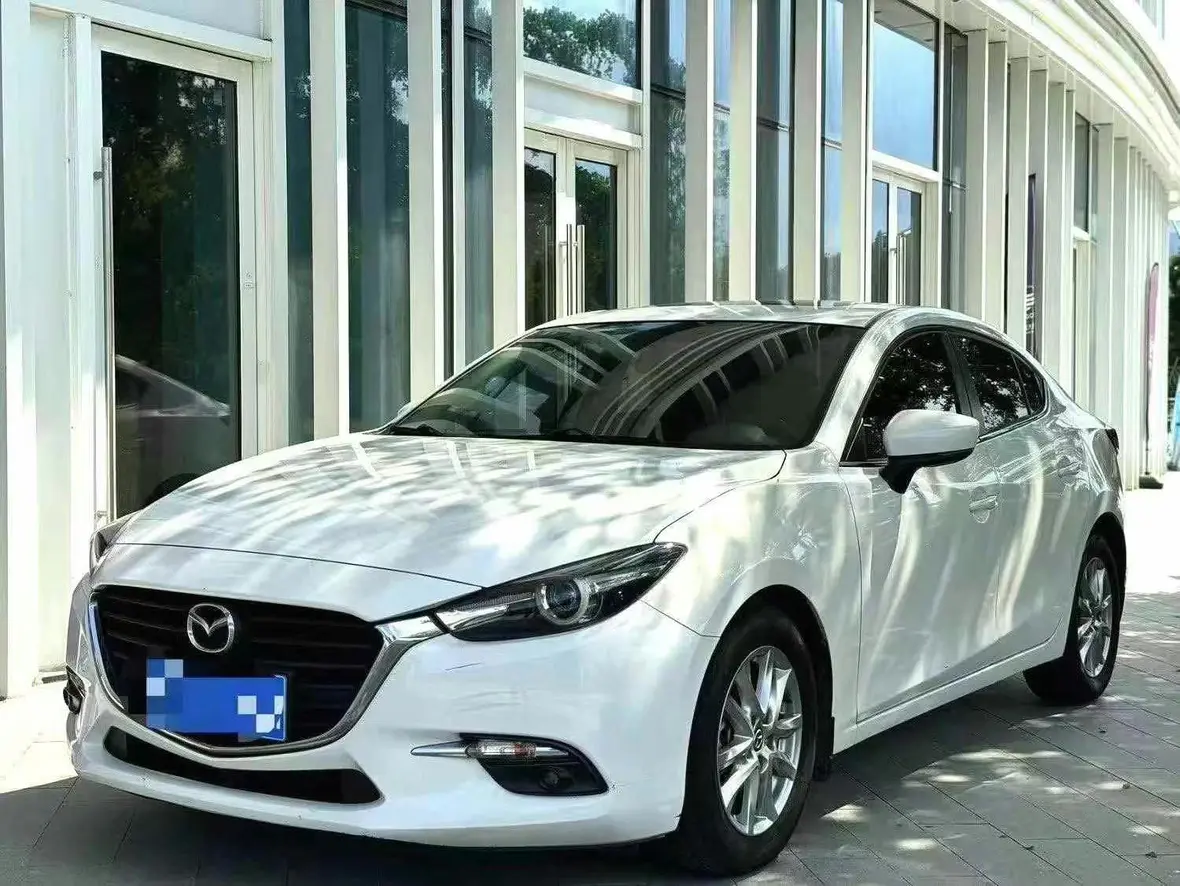 Mazda Axela (Mazda3)  из Китая