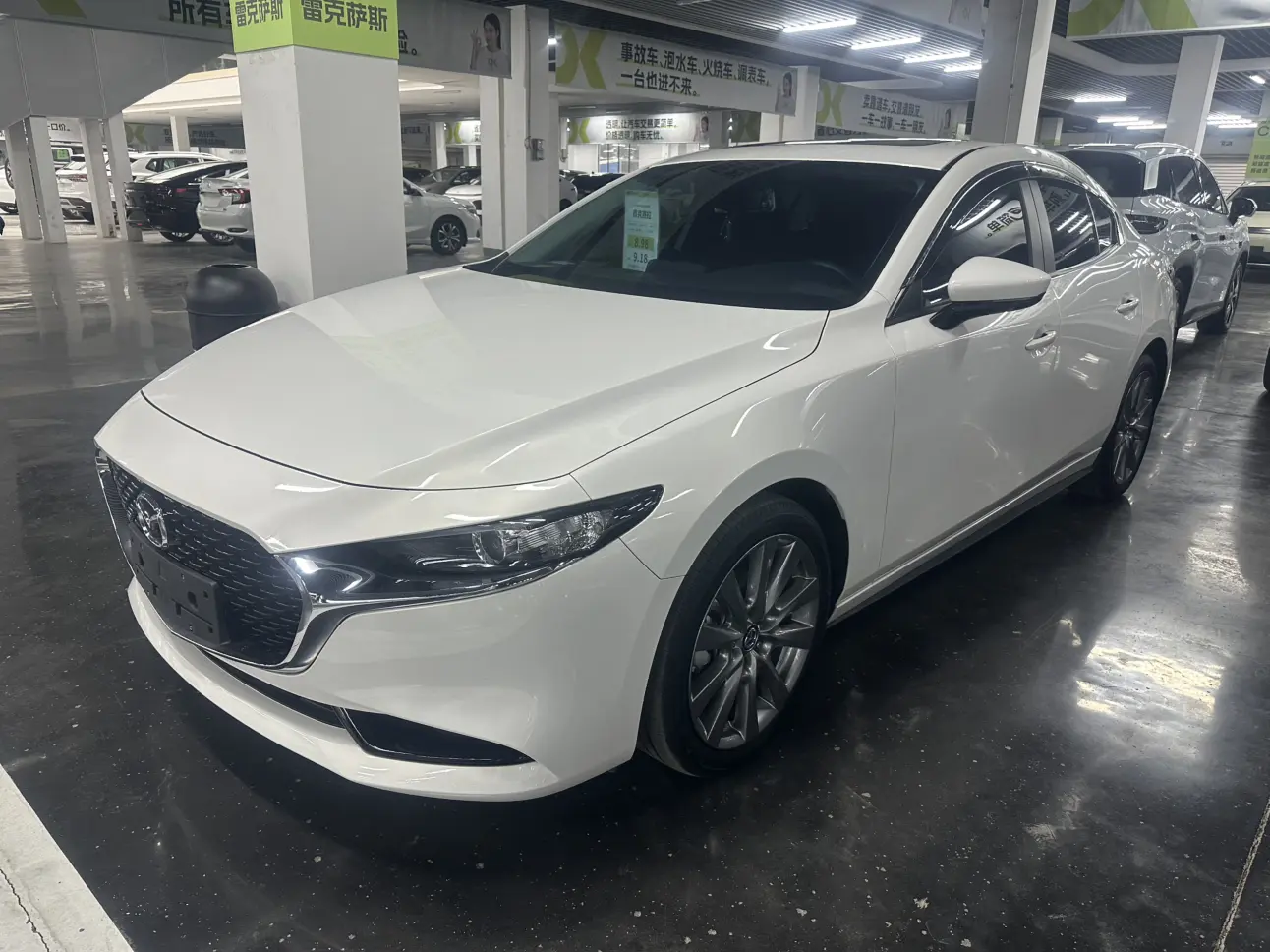 Mazda Axela (Mazda3)  из Китая