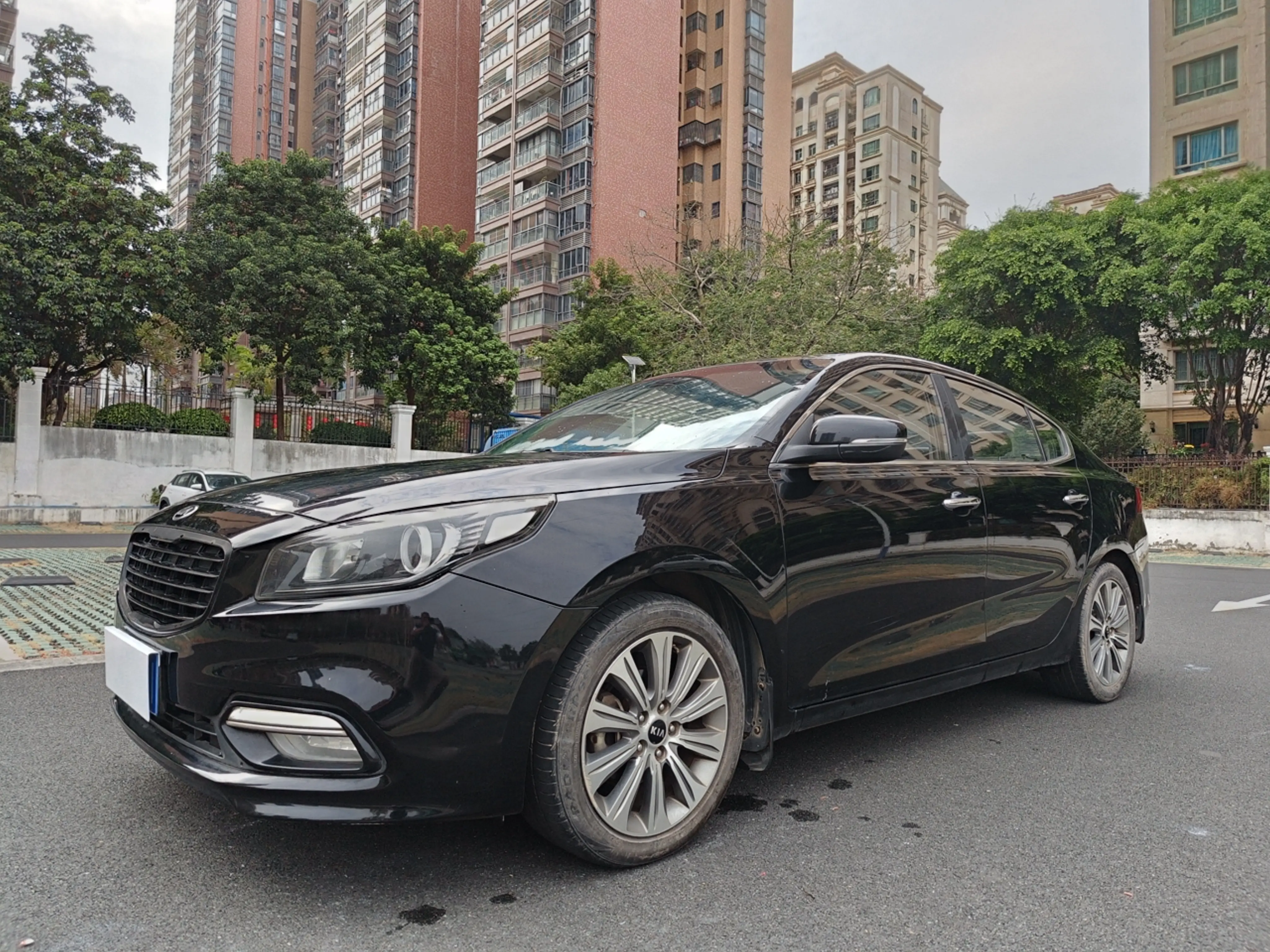 Kia K4