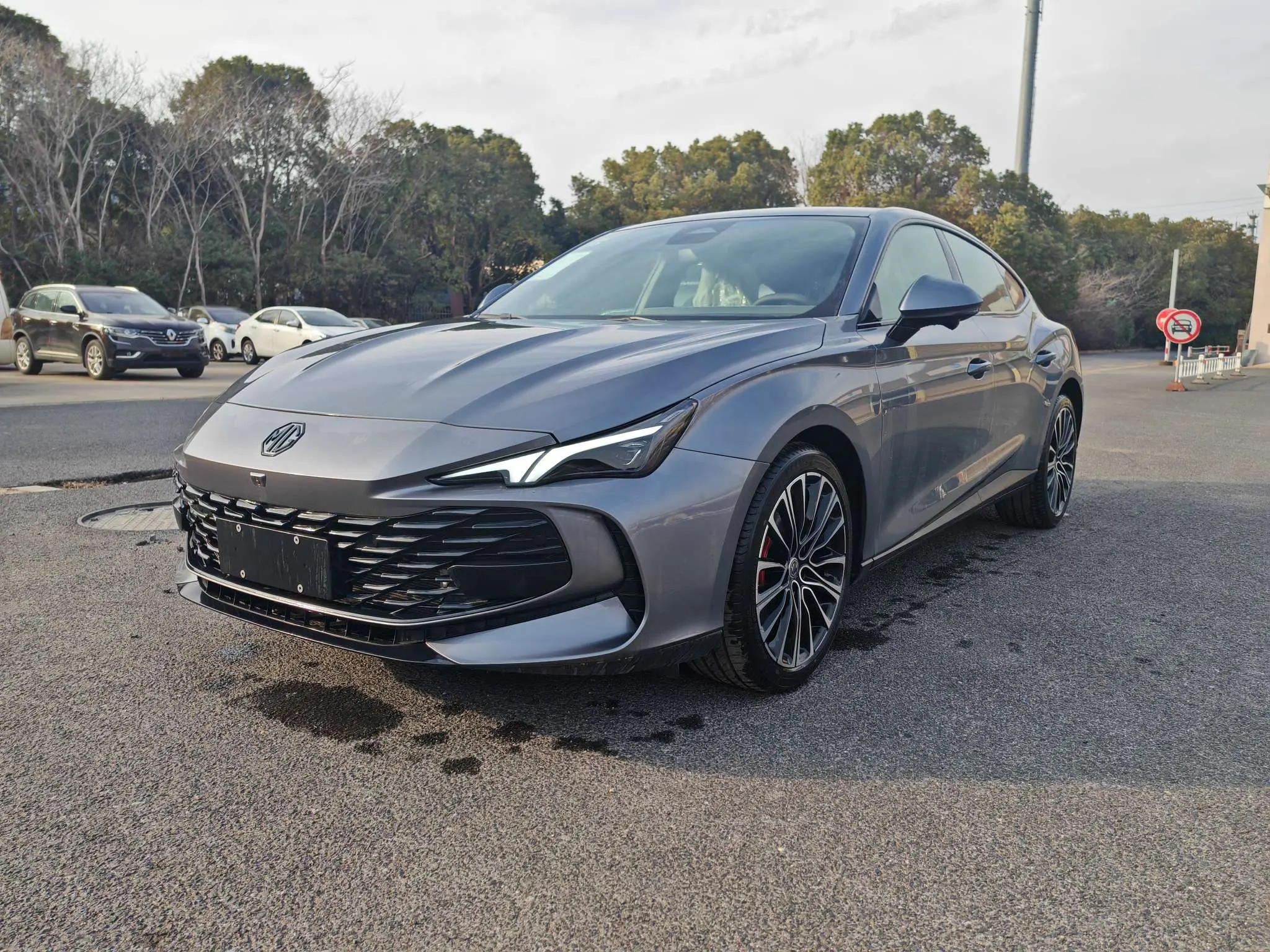 MG 7  из Китая