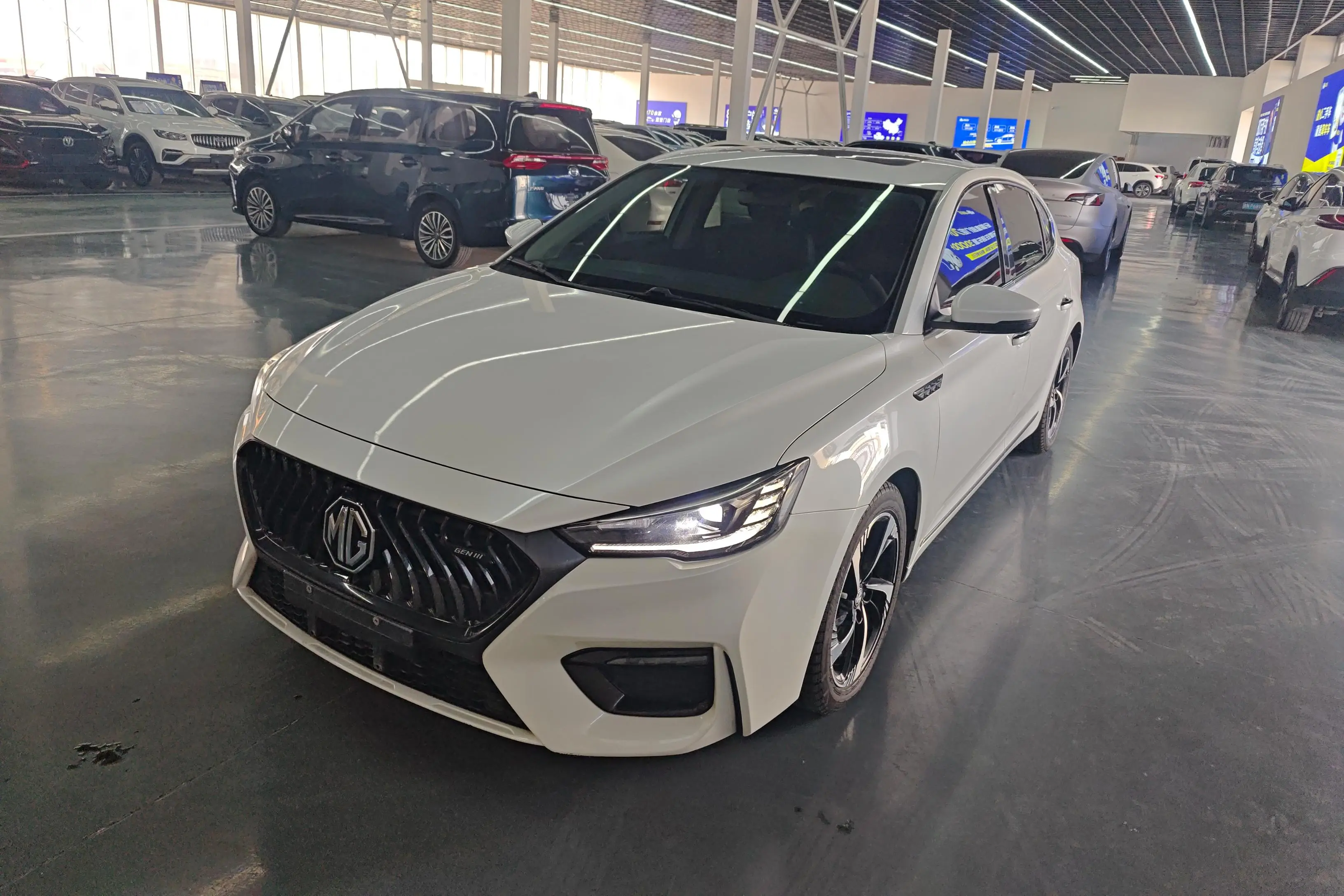 MG 6  из Китая