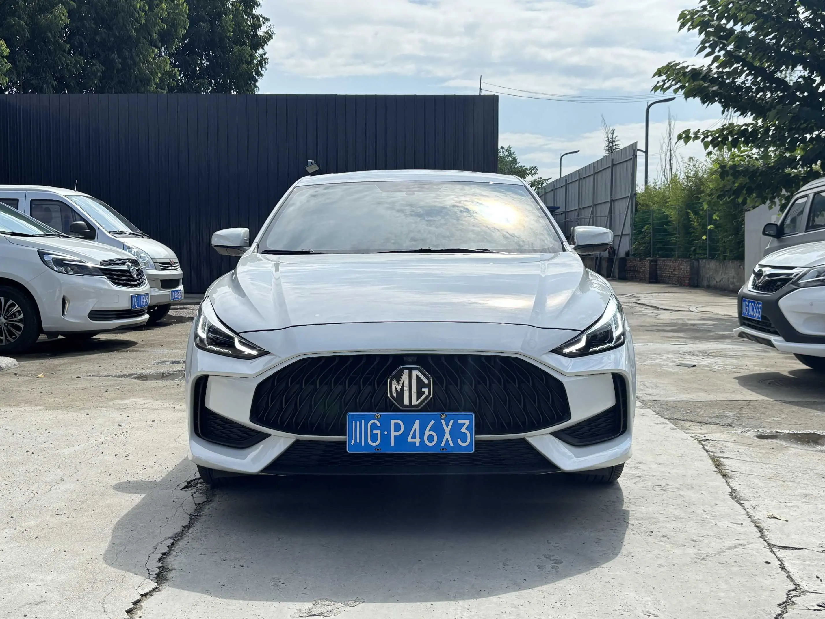 MG 5  из Китая