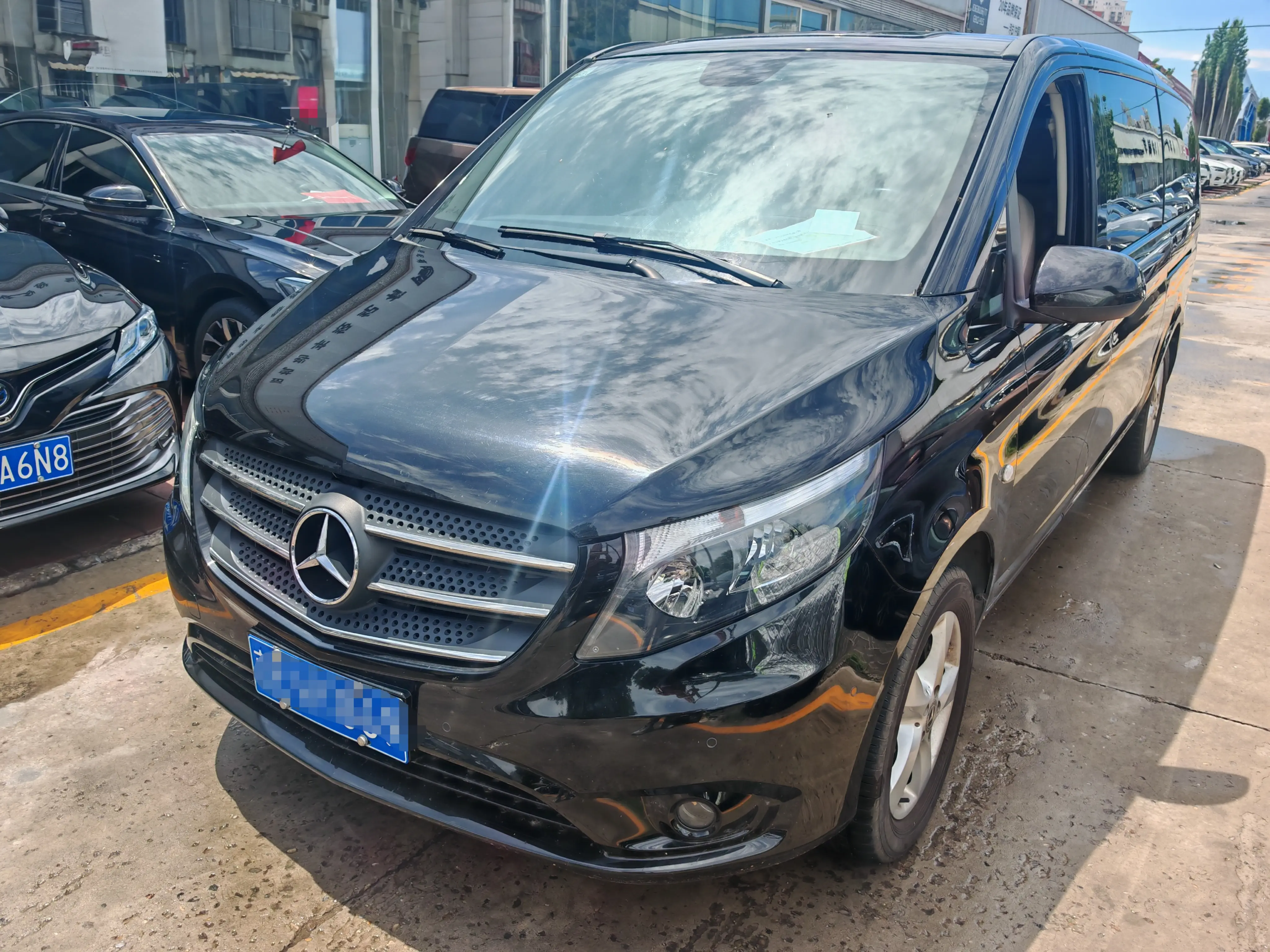 Mercedes-Benz Vito  из Китая