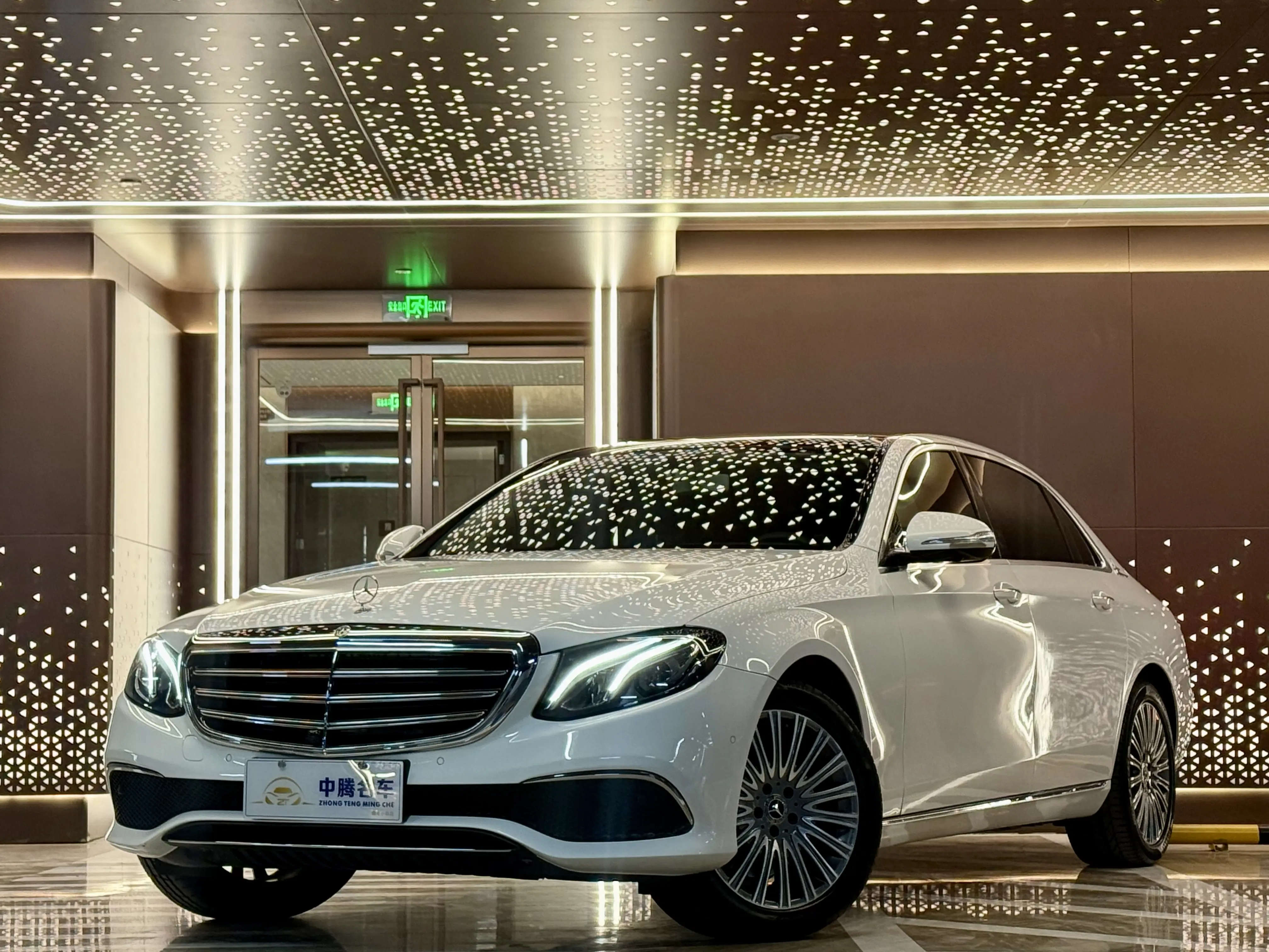 Mercedes-Benz E-Class  из Китая