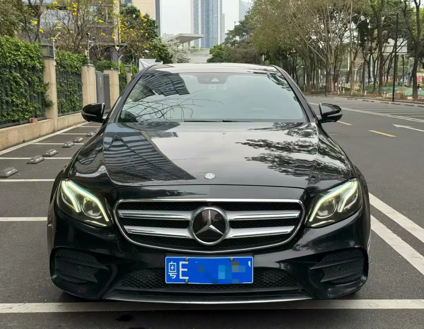 Mercedes-Benz E-Class  из Китая
