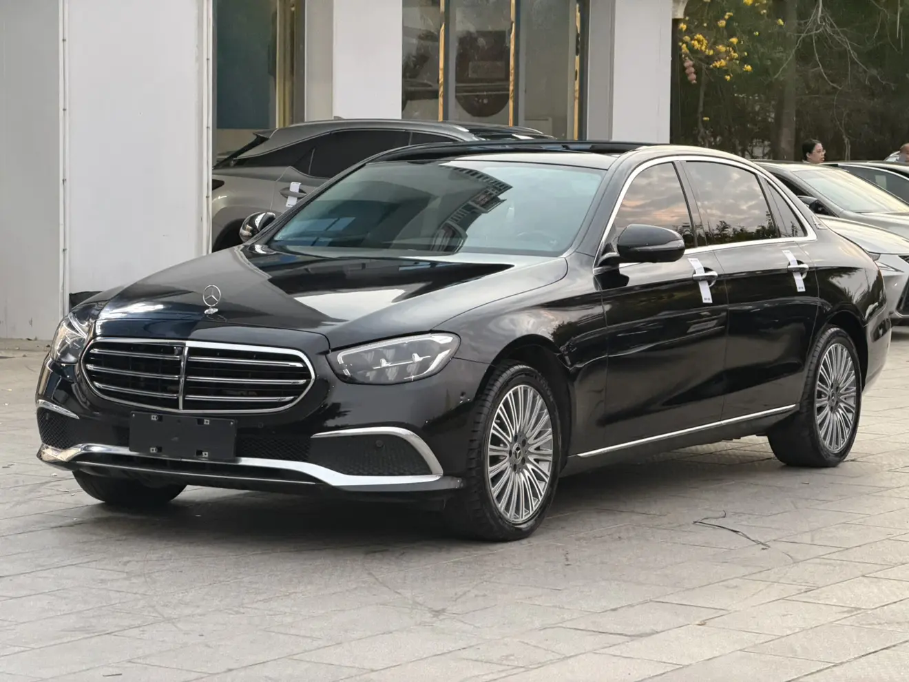 Mercedes-Benz E-Class  из Китая