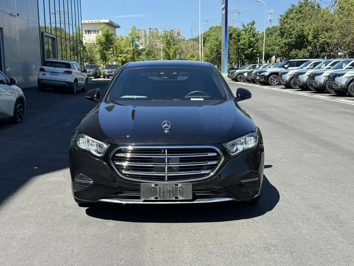 Mercedes-Benz E-Class  из Китая