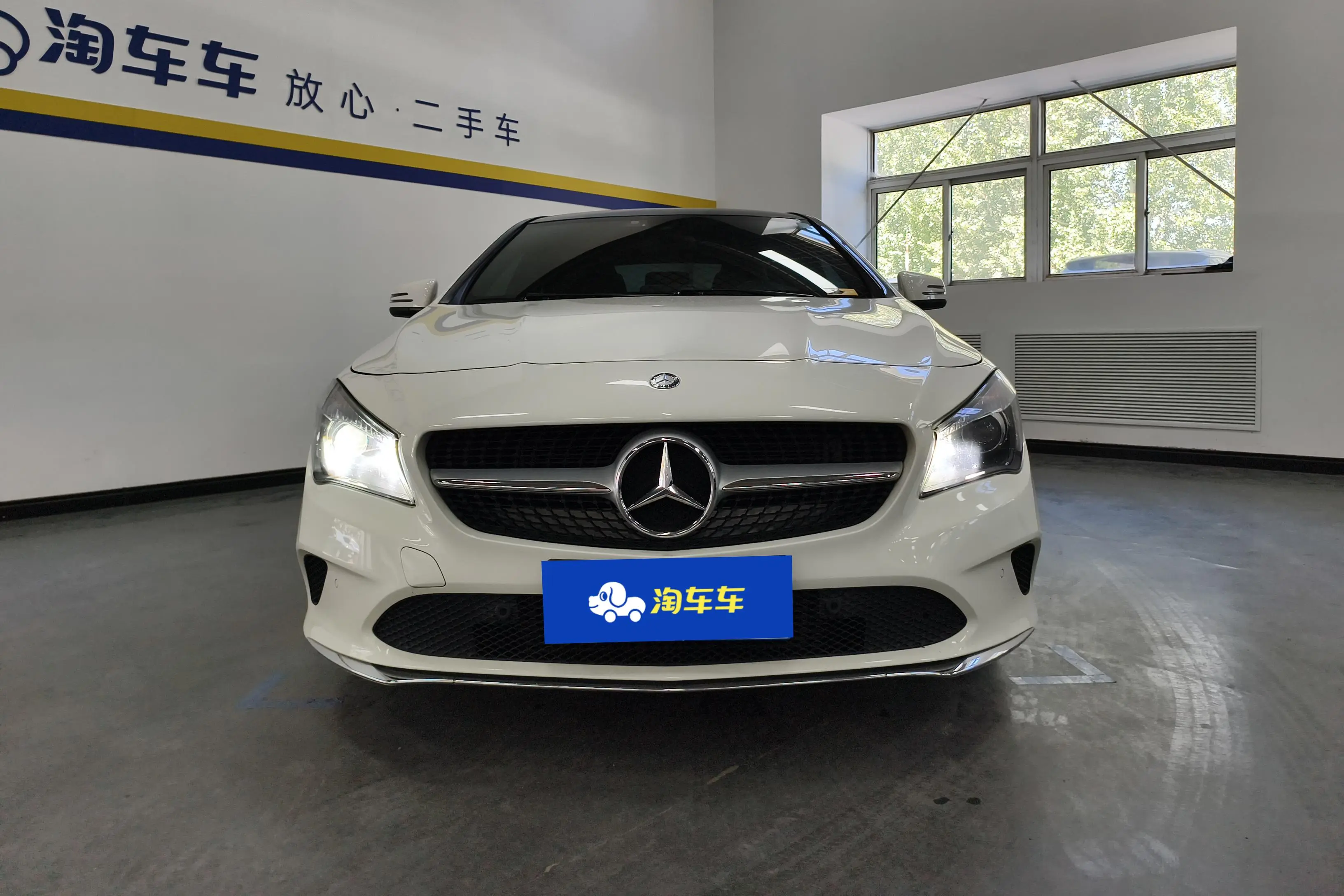 Mercedes-Benz CLA (Imported)  из Китая
