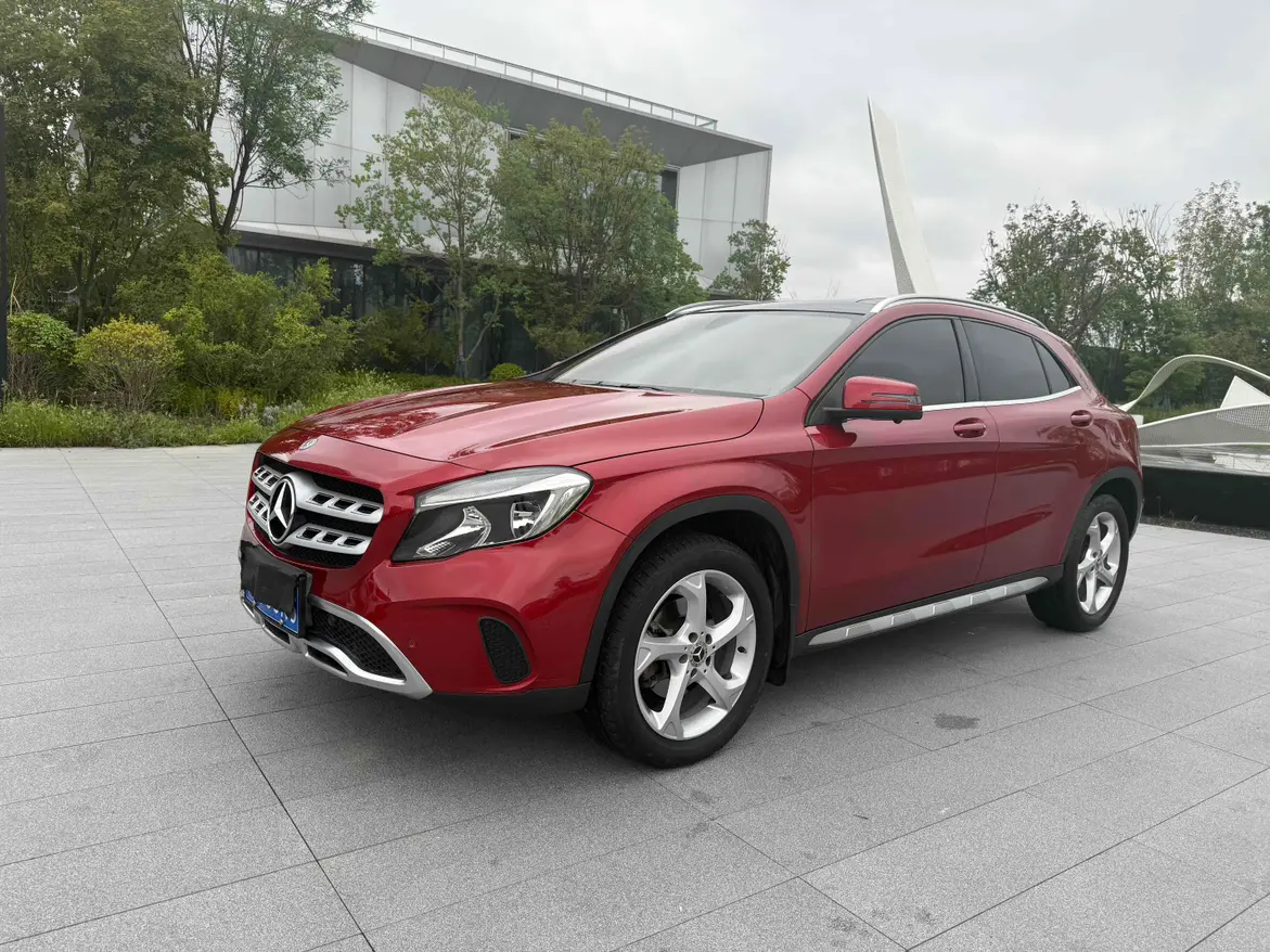 Mercedes-Benz GLA  из Китая