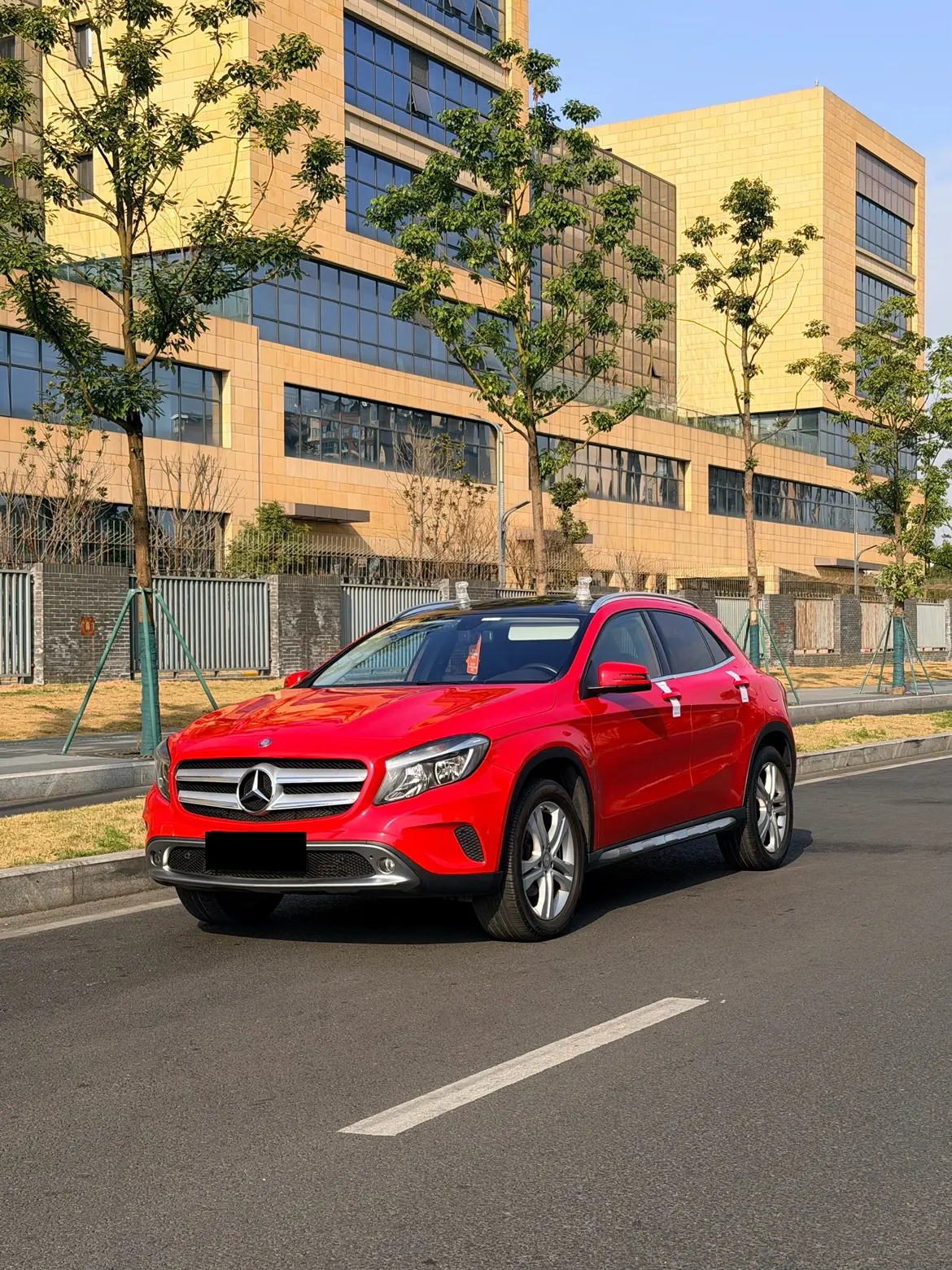 Mercedes-Benz GLA  из Китая