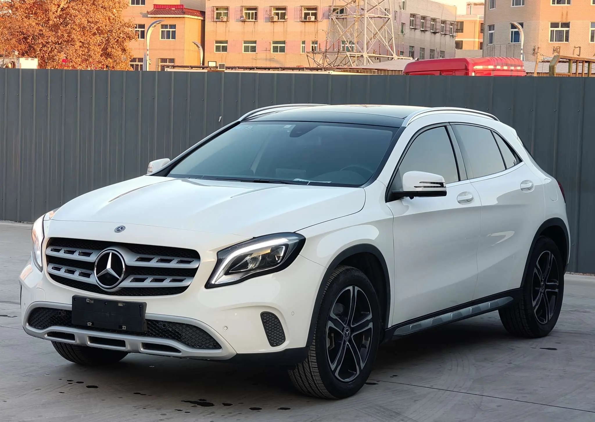 Mercedes-Benz GLA  из Китая