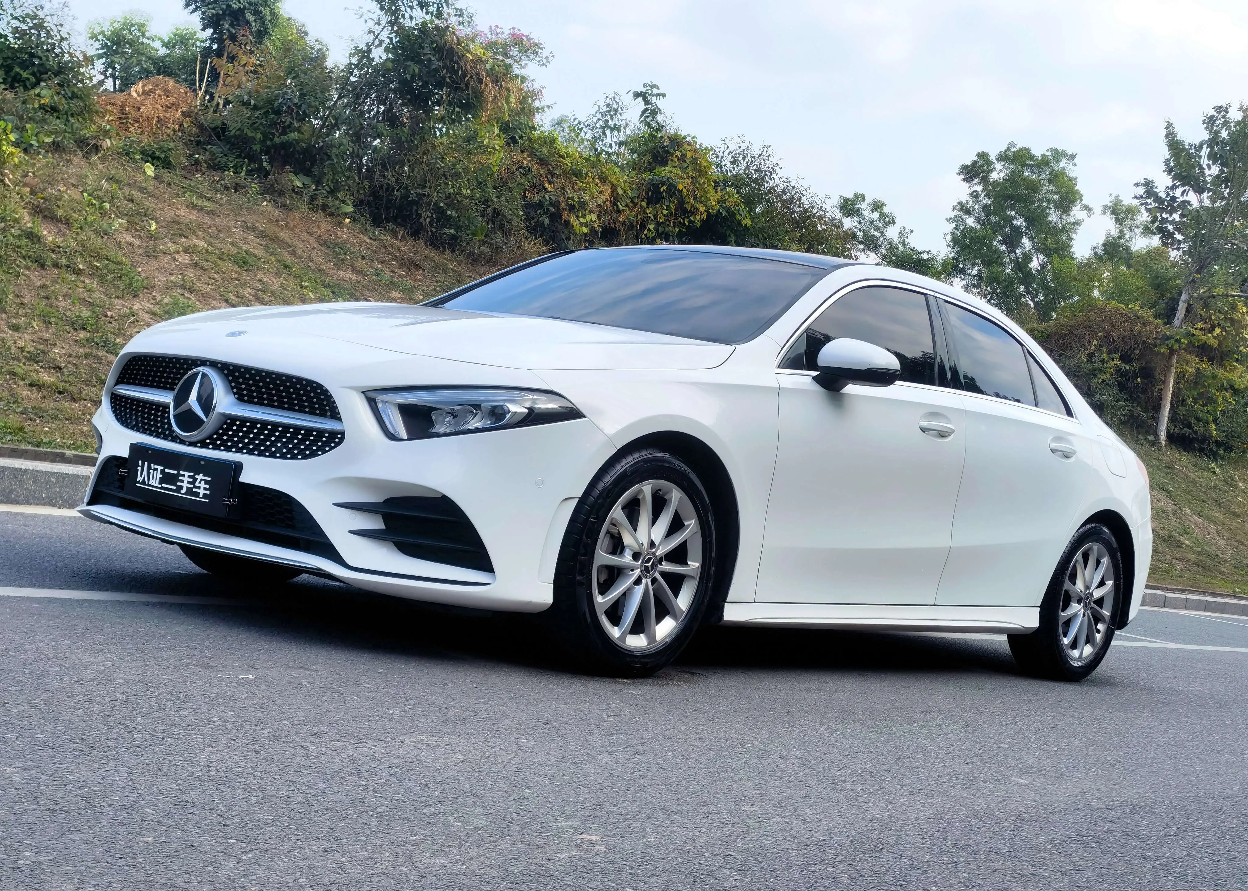 Mercedes-Benz Mercedes Benz A Class  из Китая