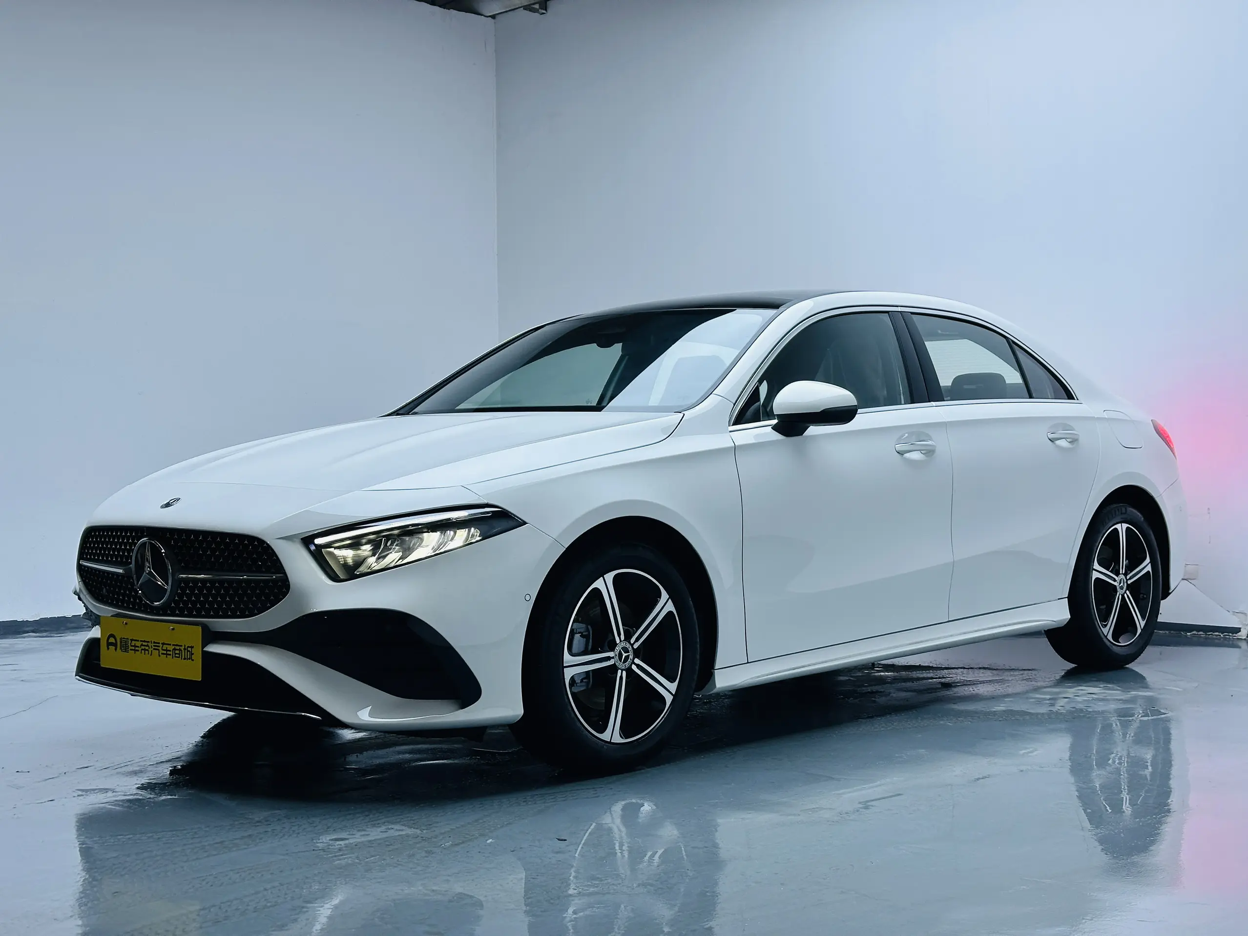 Mercedes-Benz Mercedes Benz A Class  из Китая