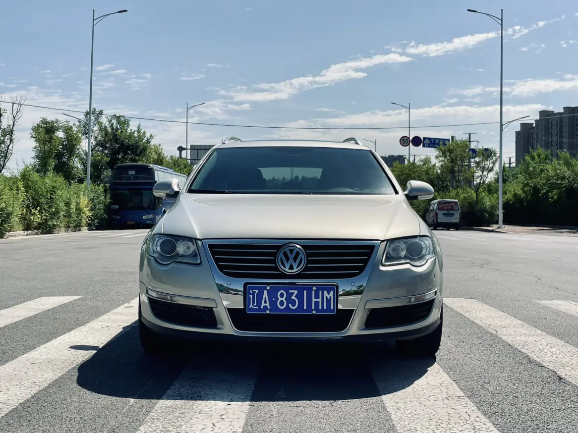 Volkswagen Passat  из Китая
