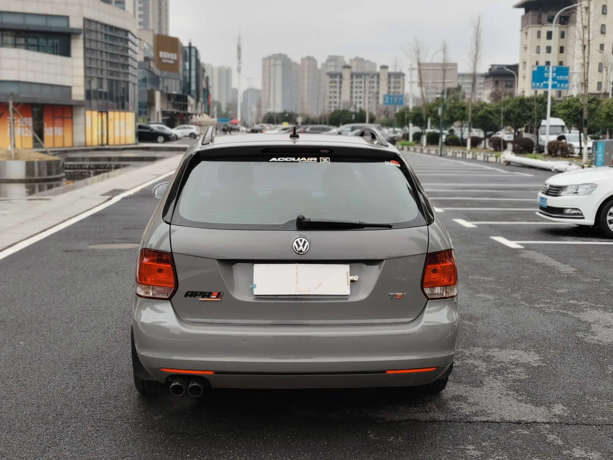 Volkswagen Golf  из Китая