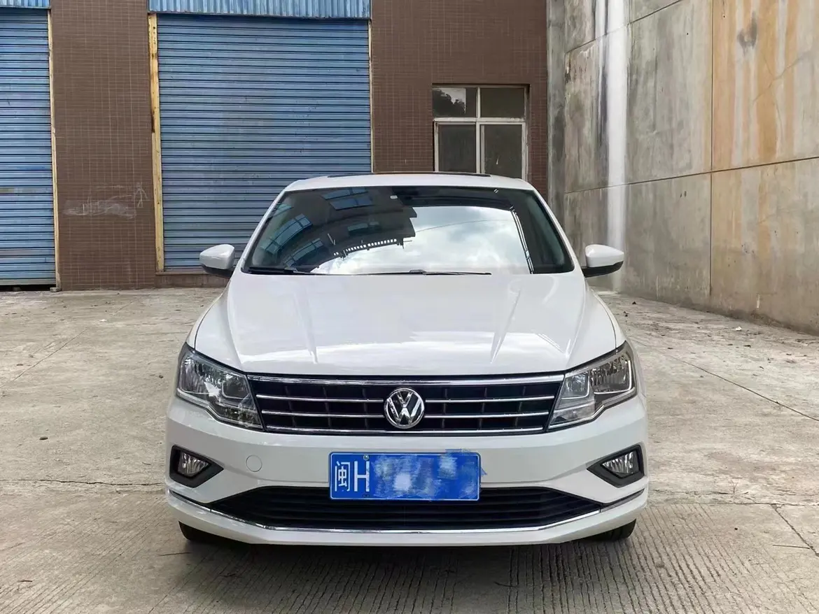 Volkswagen Jetta  из Китая