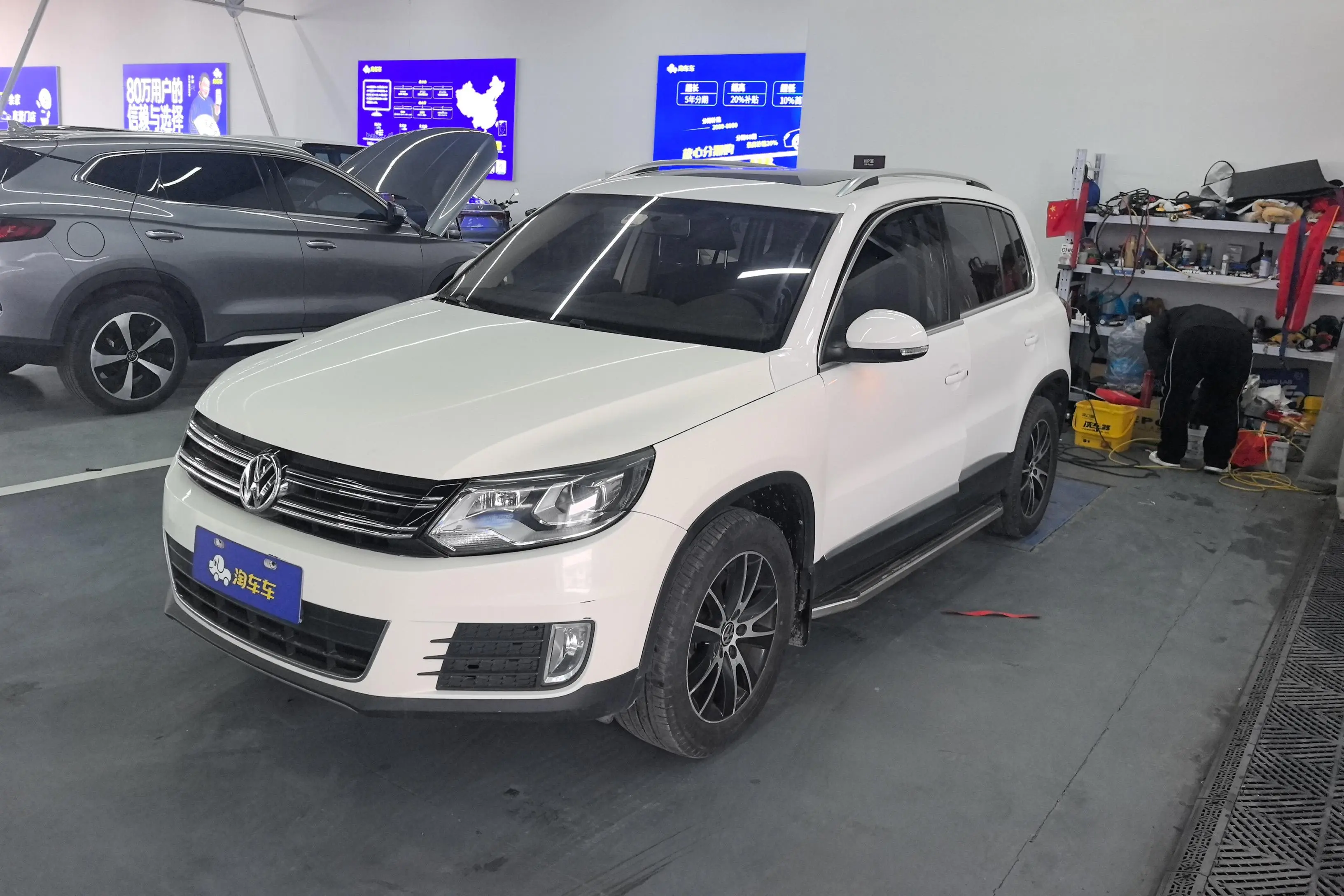 Volkswagen Tiguan (Tharu)  из Китая