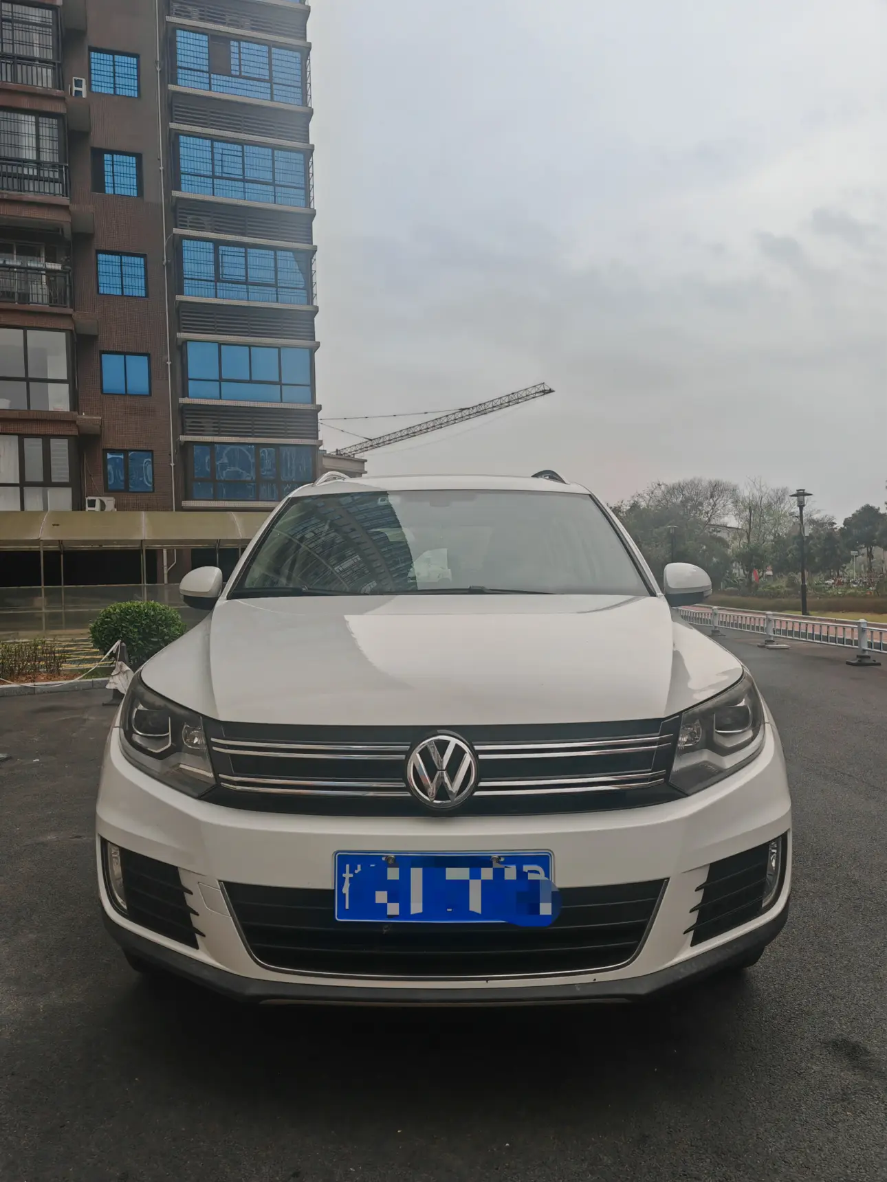 Volkswagen Tiguan (Tharu)  из Китая