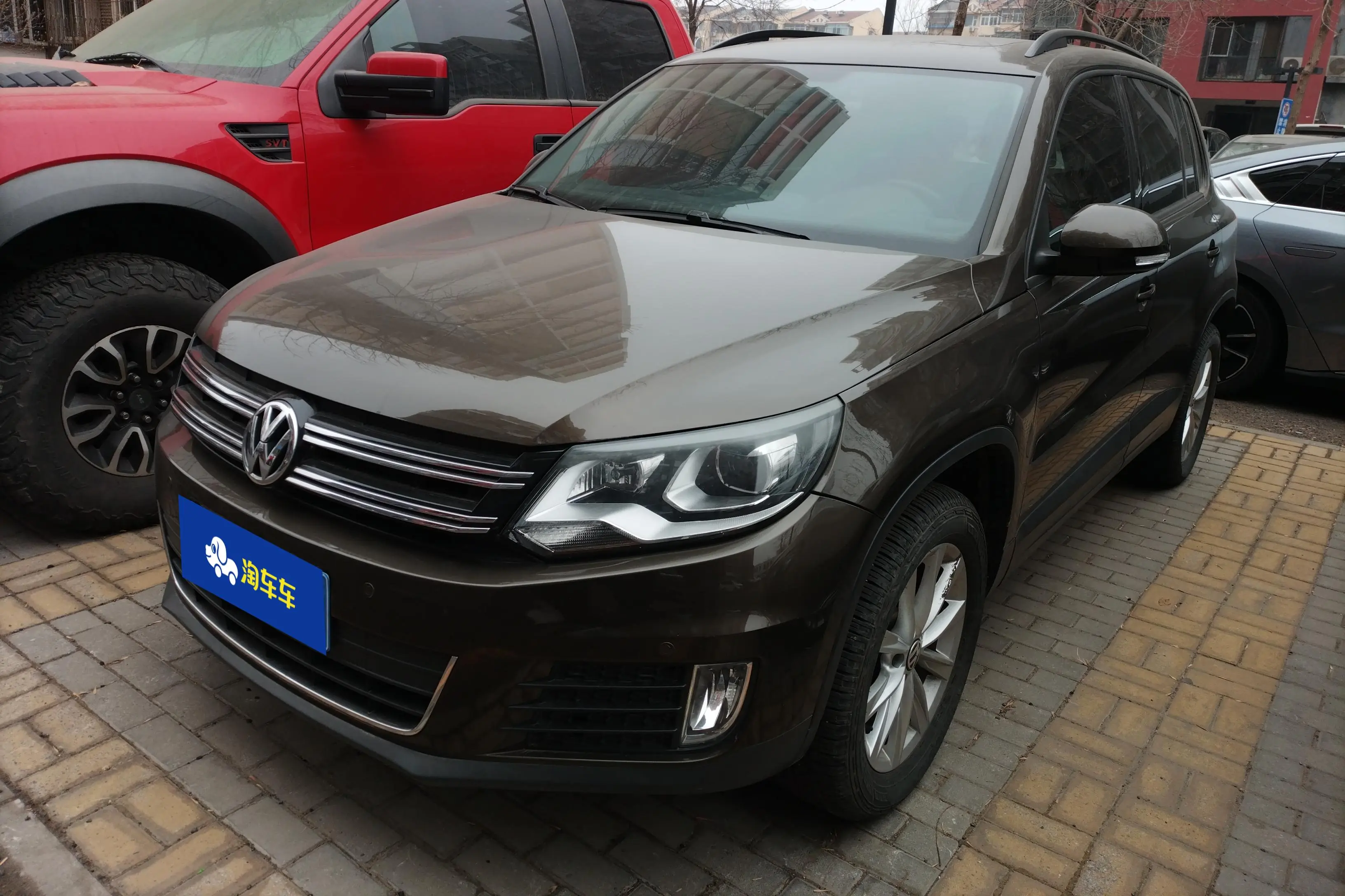 Volkswagen Tiguan (Tharu)  из Китая
