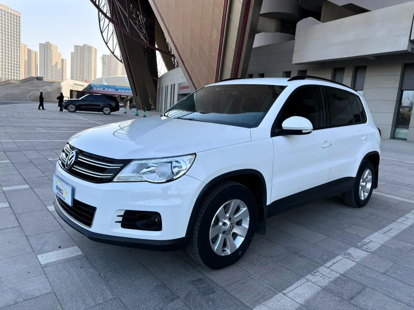 Volkswagen Tiguan (Tharu)  из Китая