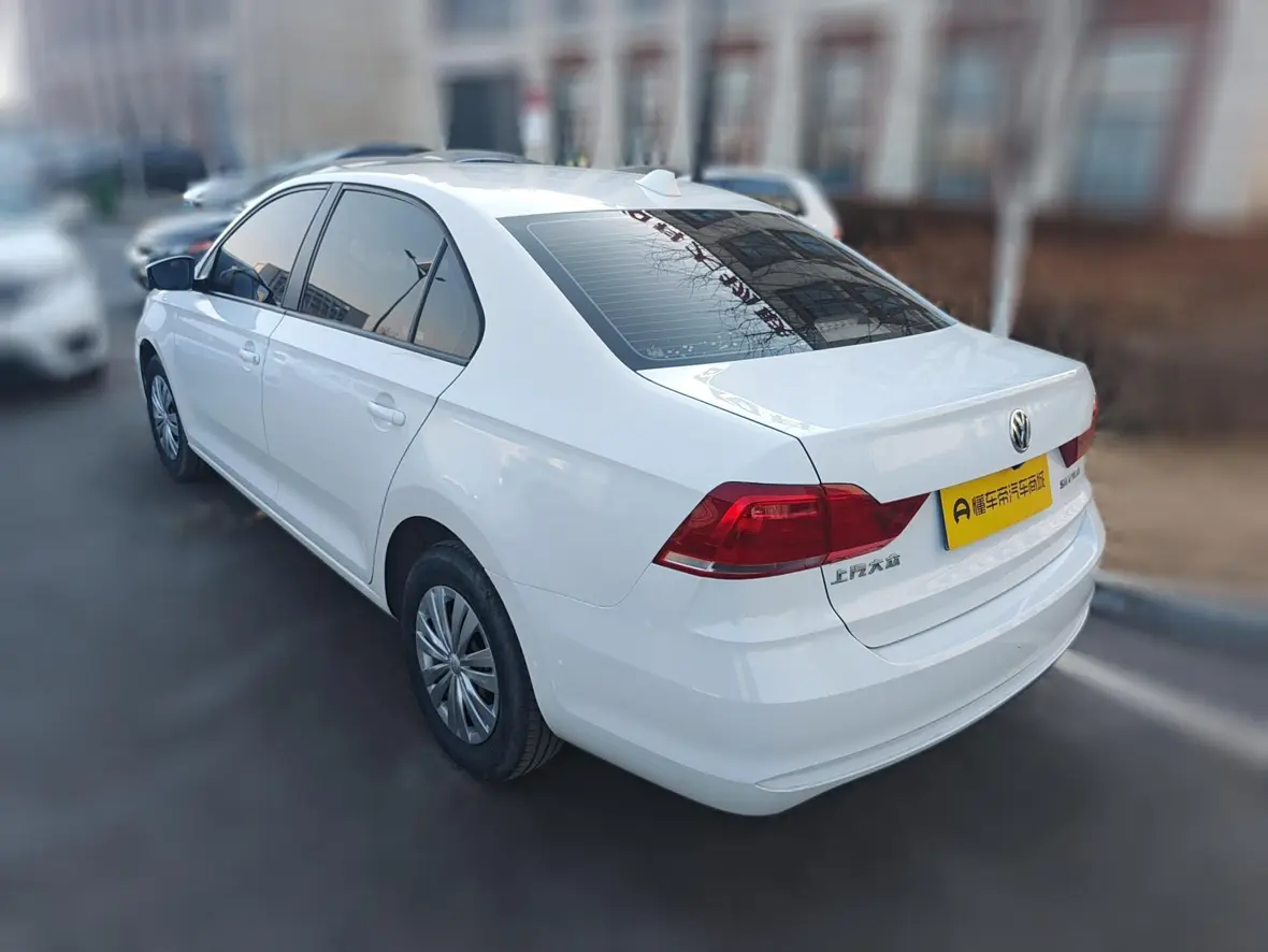 Volkswagen Santana  из Китая