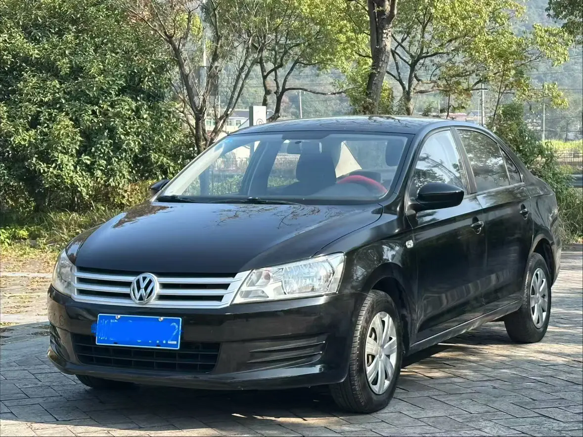 Volkswagen Santana  из Китая