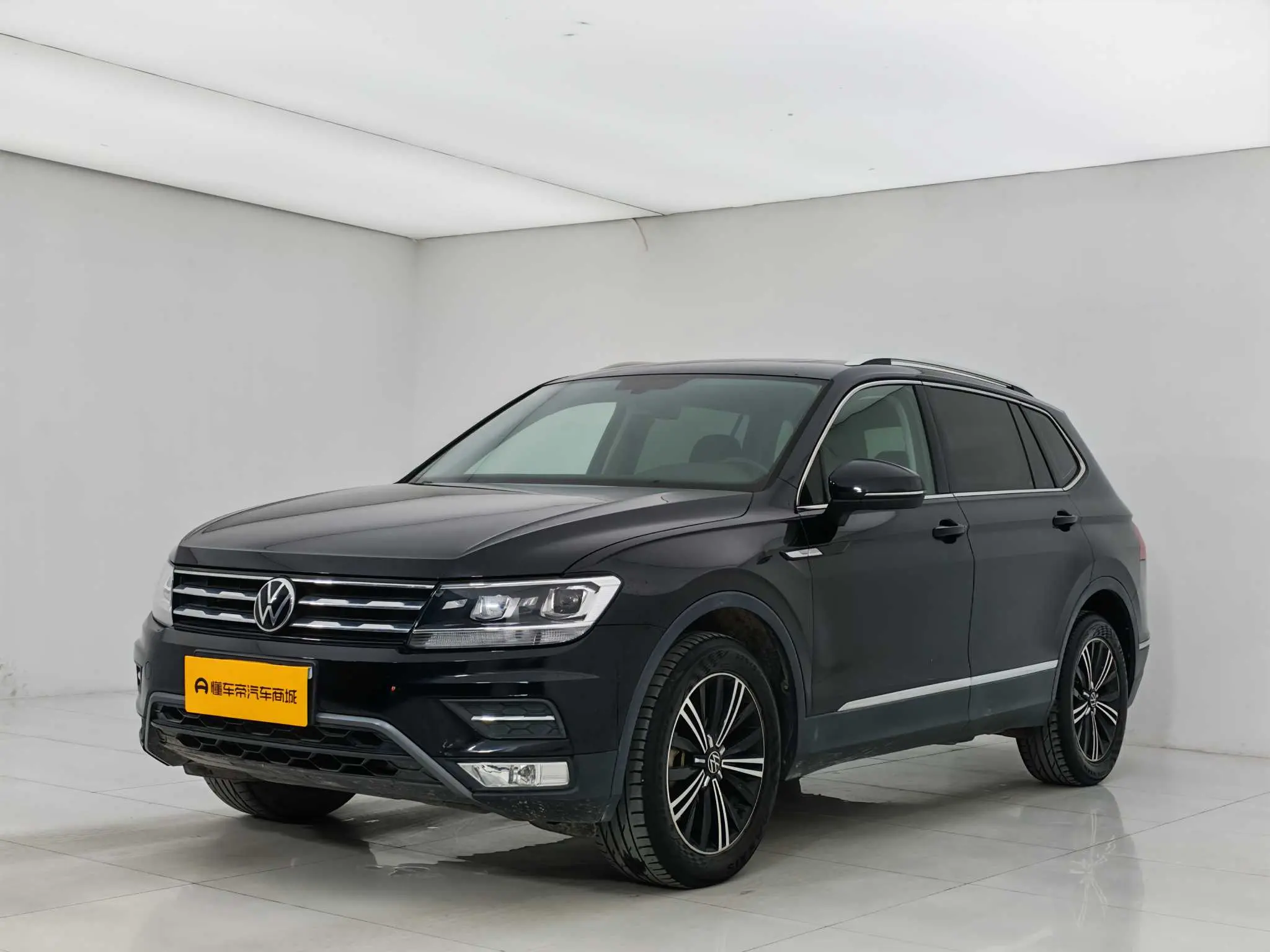 Volkswagen Tiguan L  из Китая
